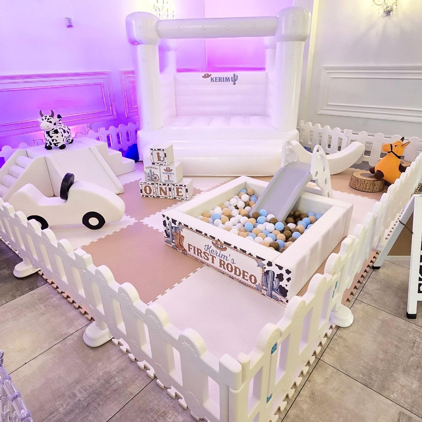 Saddle up, Kerim is ONE 🐴💙

The cutest little First Rodeo for the birthday cowboy! From the custom ball pit to every little detail, we loved bringing this theme to life. 

#1strodeo  #firstrodeo  #rodeo  #1stbirthday  #softplay