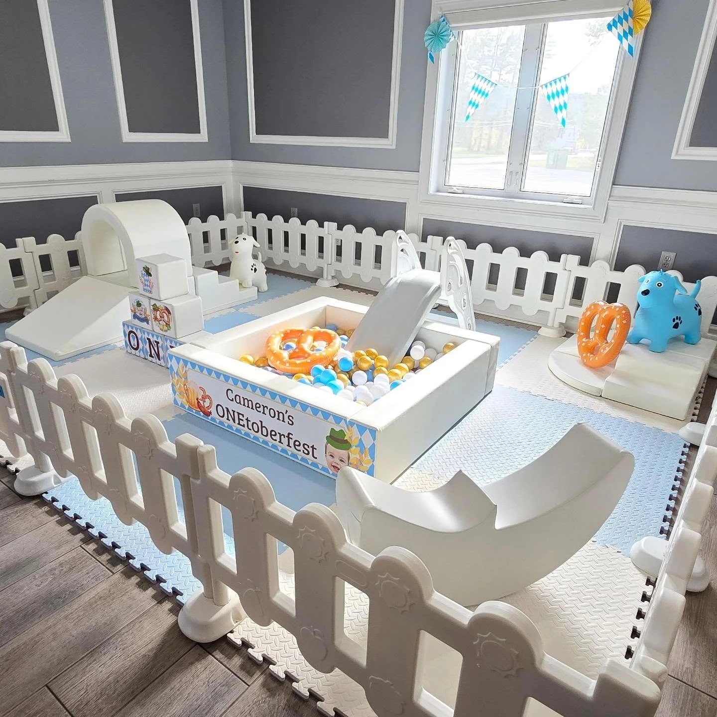 Cameron's ONEtoberfest 🥨

#onetoberfest  #oktoberfest  #1stbirthday  #onetoberfestbirthday #softplay