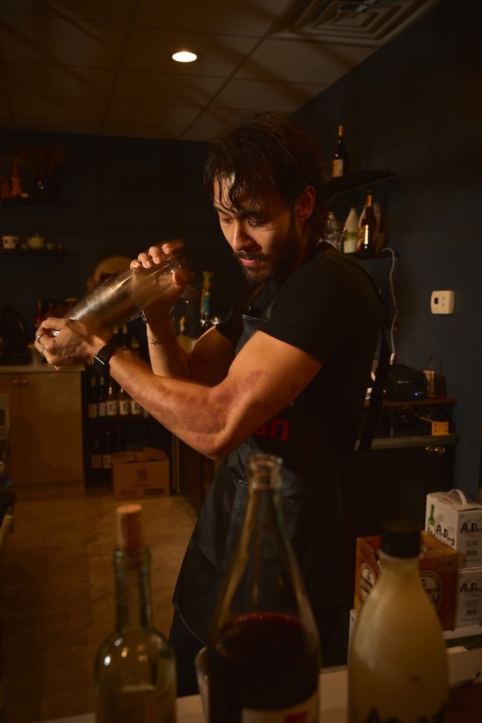 Sujuo-Bartender.jpg