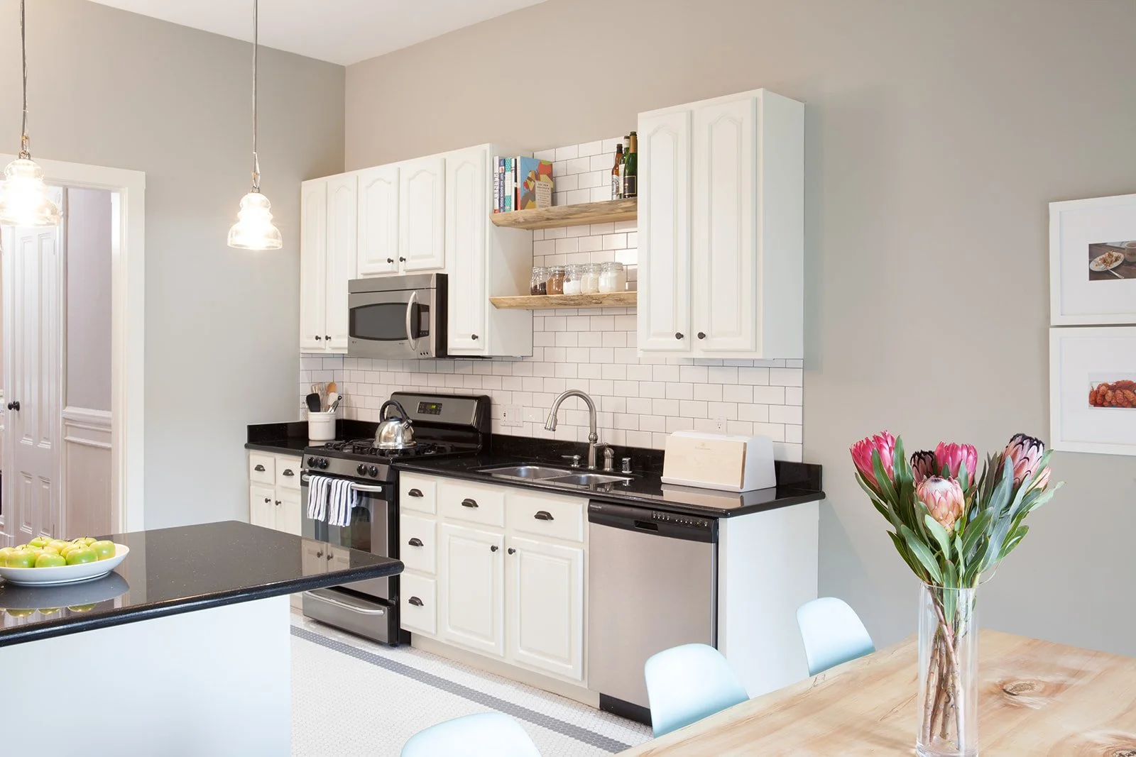 Editorial-Interior-Design-Airbnb-Photographer-Julie-Mikos-West-Michigan-110.jpg