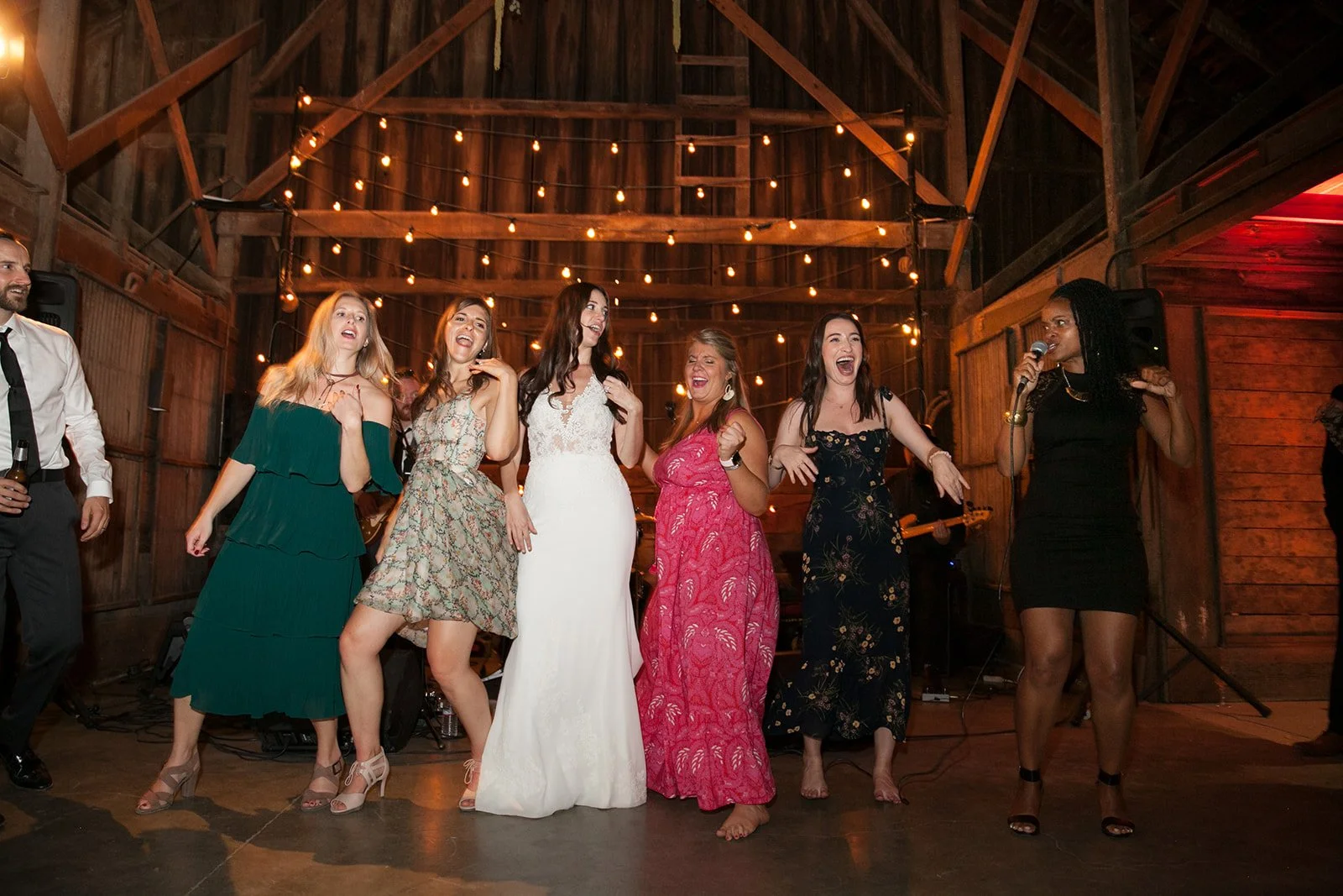 West-Michigan-Wedding-Photographer-Julie-Mikos-Fall-Winery-Wedding-Donut-Truck-233.jpg