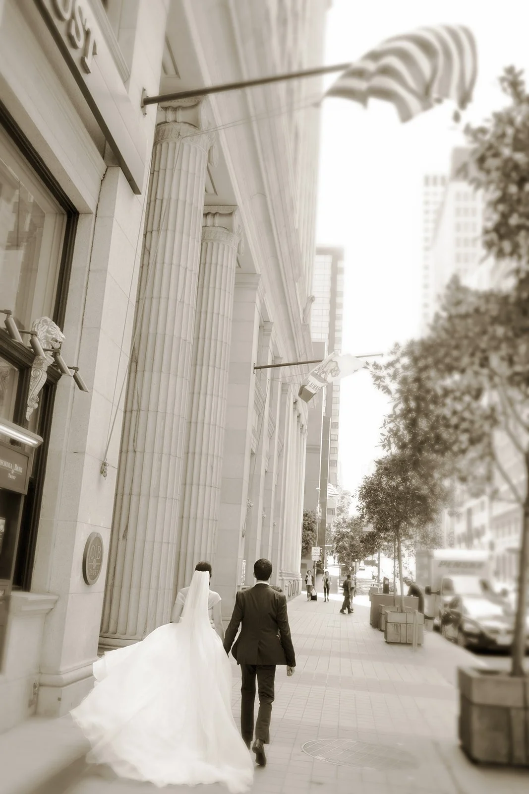 Urban-Cathedral-Ballroom-Persian-Wedding-Photography-Julie-Mikos-Chicago-Photographer-723.jpg