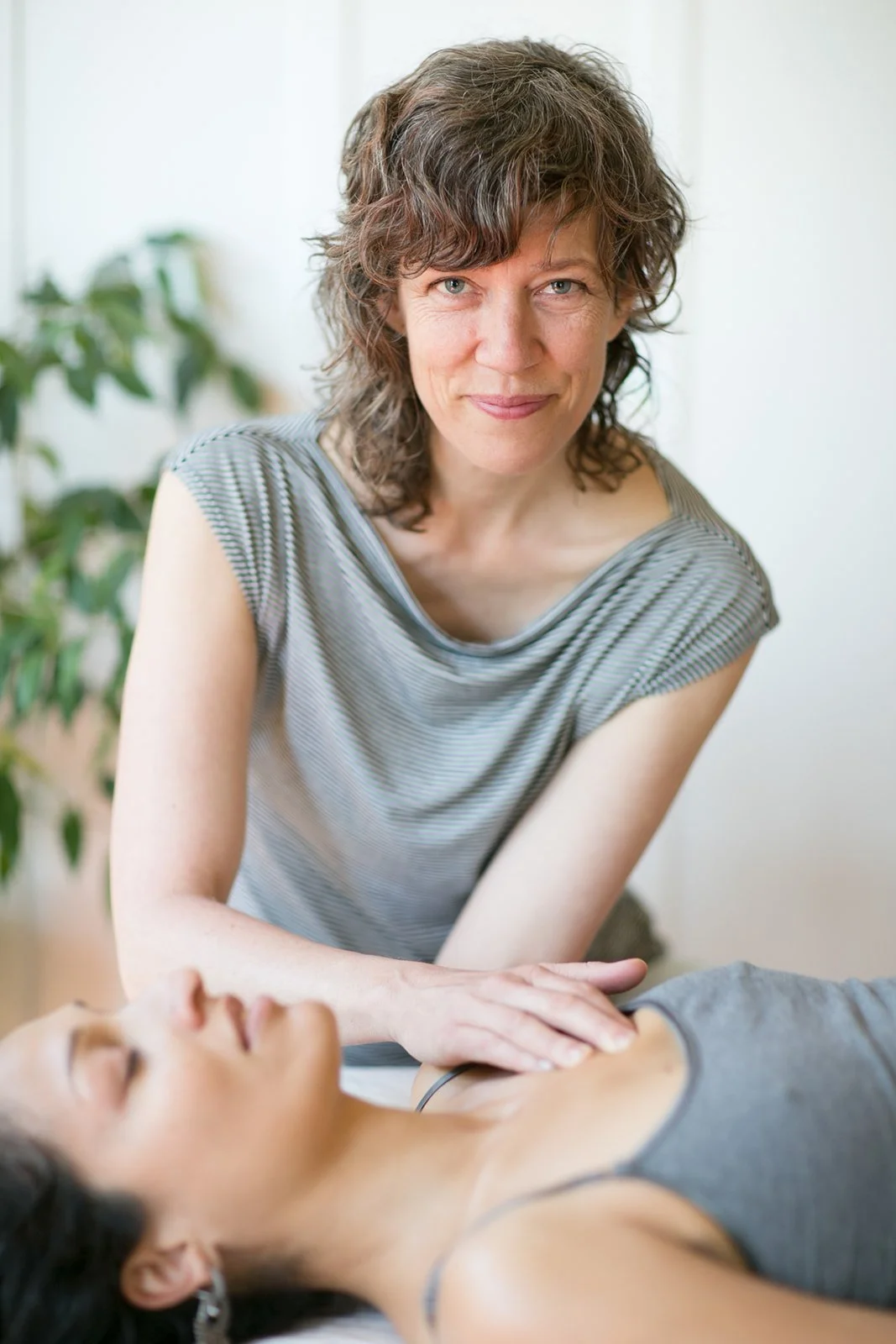 Branding-Healer-Editorial-Photography-Julie-Mikos-Chicago-West-Michigan-4.jpg