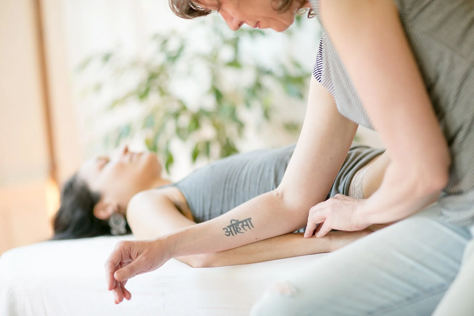 Branding-Healer-Editorial-Photography-Julie-Mikos-Chicago-West-Michigan-6.jpg