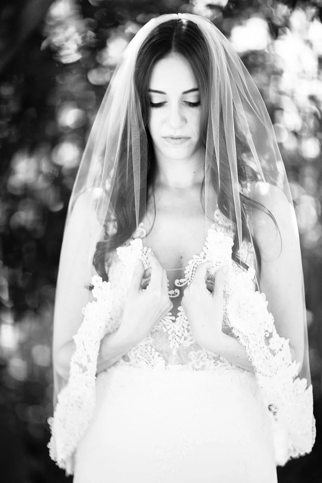 West-Michigan-Wedding-Photographer-Julie-Mikos-Fall-Winery-Wedding-Donut-Truck-35.jpg