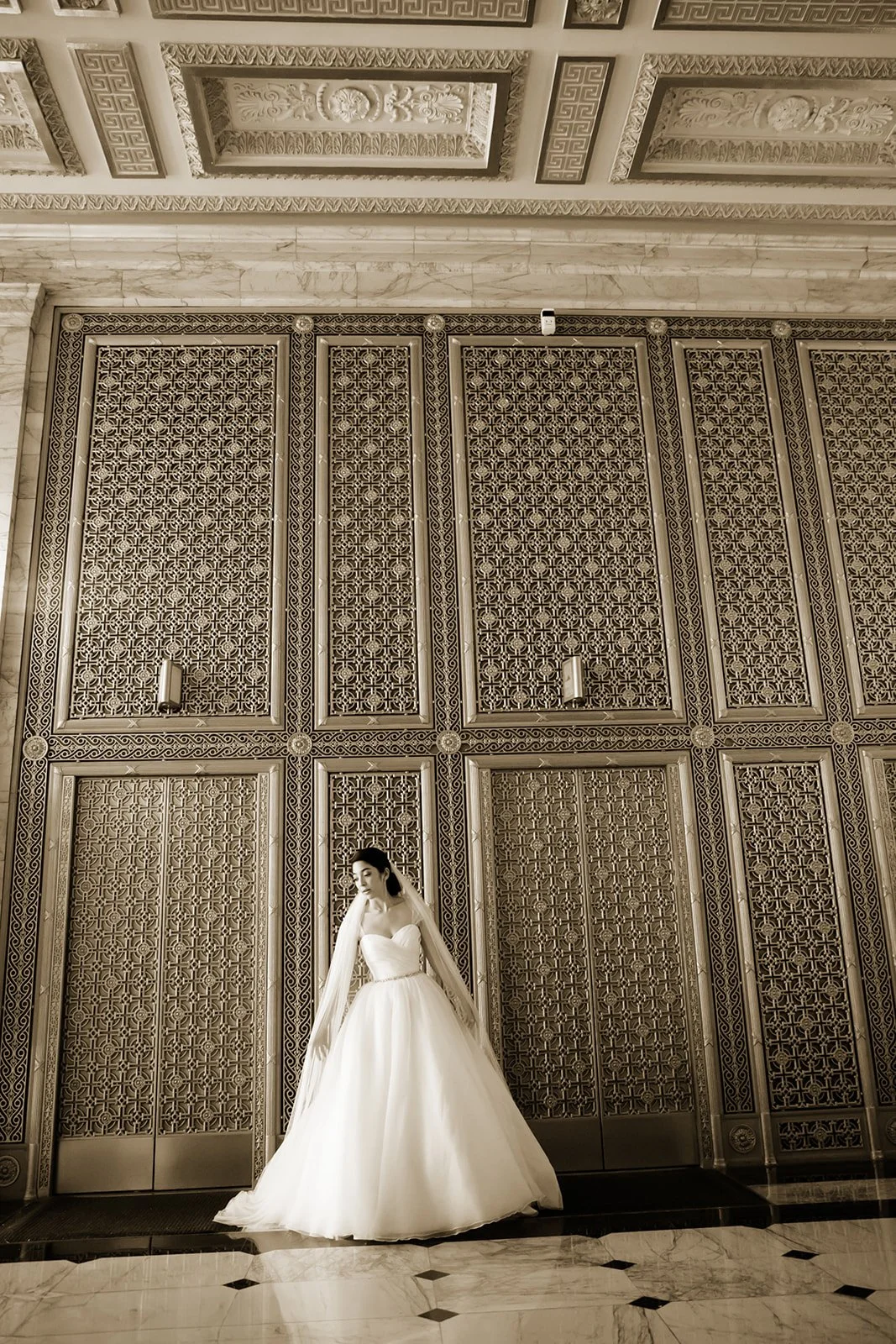 Urban-Cathedral-Ballroom-Persian-Wedding-Photography-Julie-Mikos-Chicago-Photographer-729.jpg