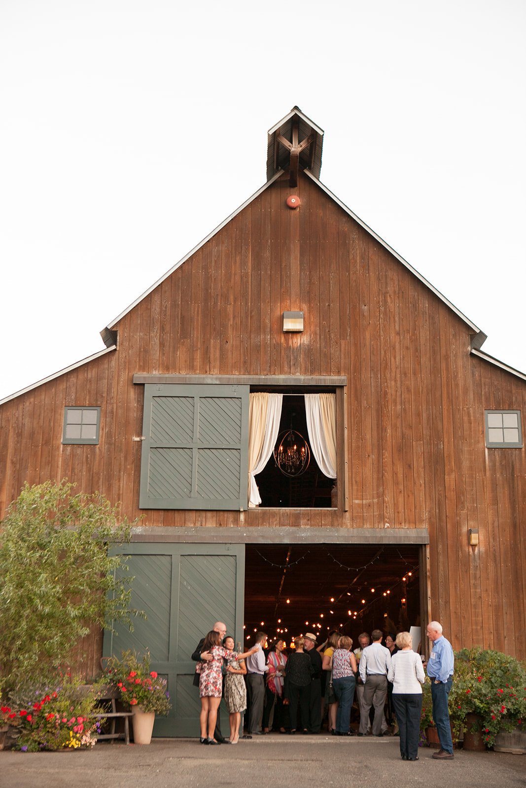 Wine-Industry-Event-Editorial-Lifestyle-Photographer-Julie-Mikos-Southwest-Michigan-115.jpg