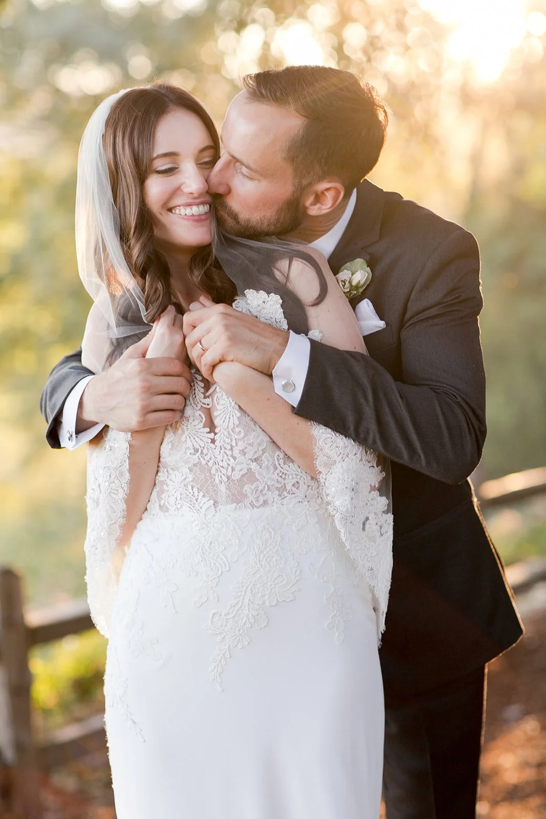 West-Michigan-Wedding-Photographer-Julie-Mikos-Fall-Winery-Wedding-Donut-Truck-164.jpg