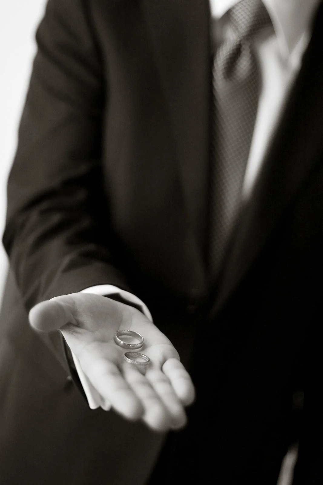 Wedding-Photography-Julie-Mikos-Chicago-Classic-Weddings-22.jpg