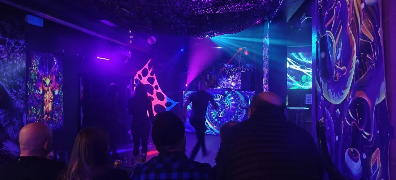 Sound Factory Bar pic.JPG