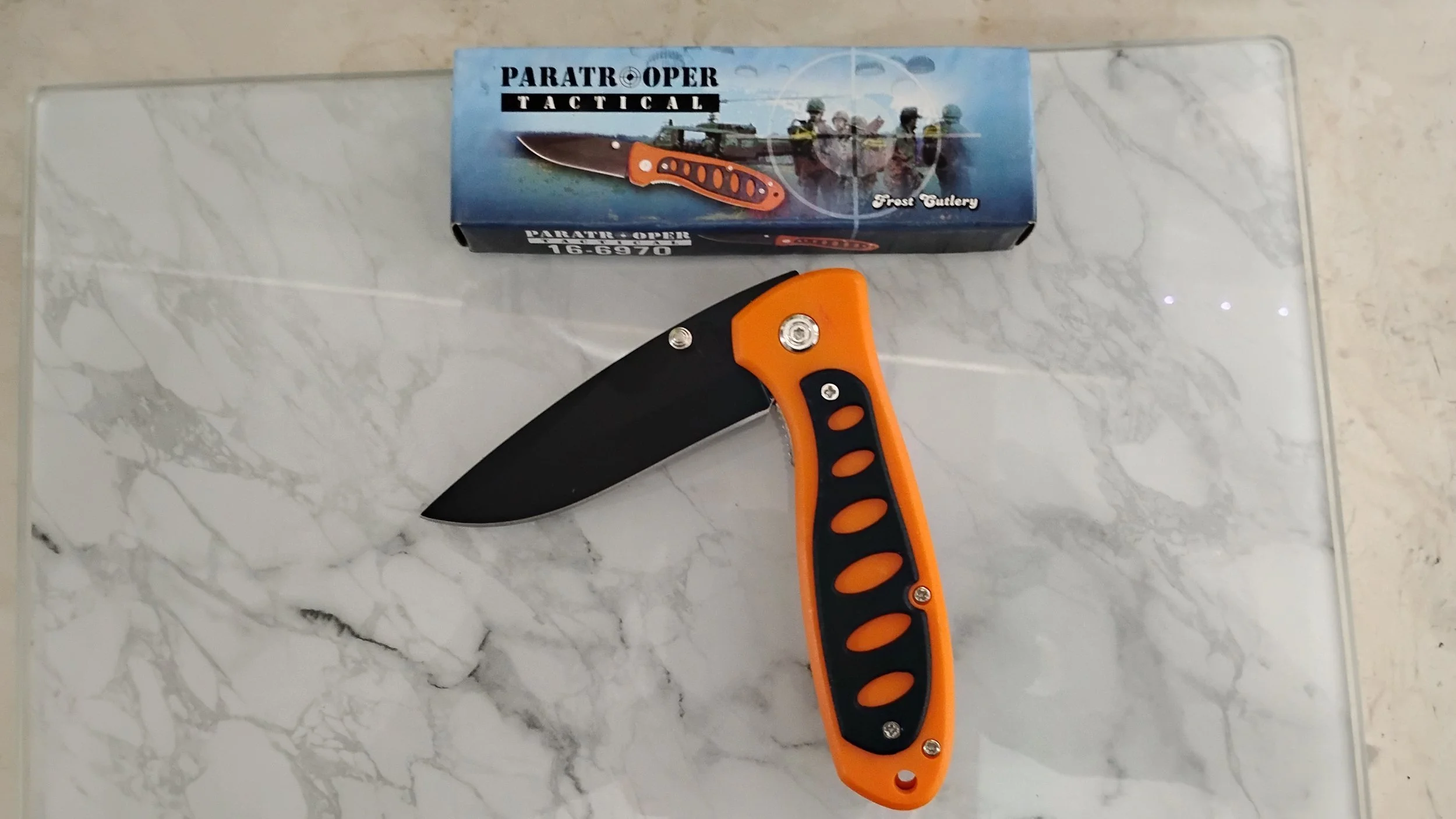 paratrooper pocket knife