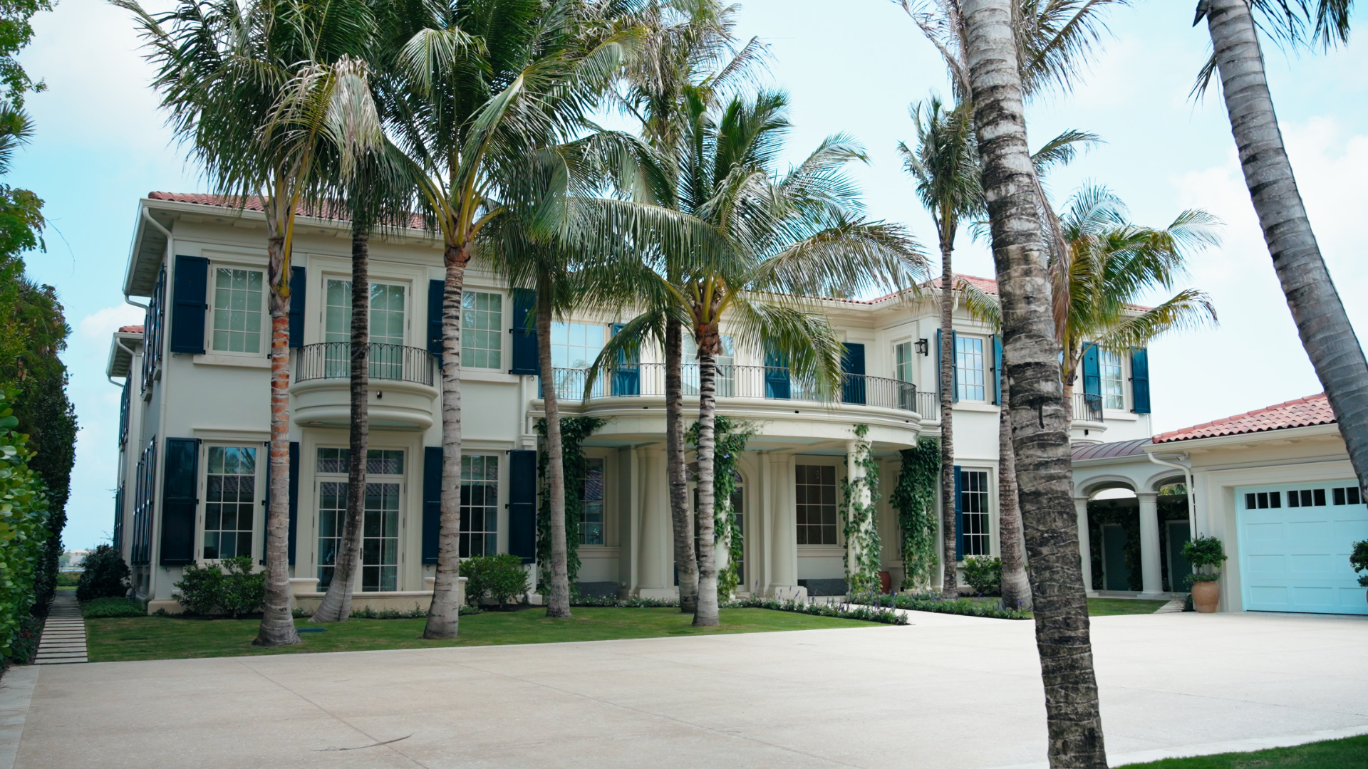 Waterfront estate in West Palm Beach, one of two homes designed to run as a single property