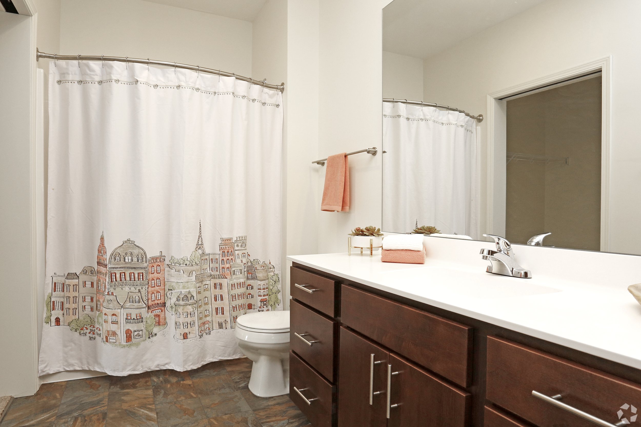 InteriorPhoto (7).jpg