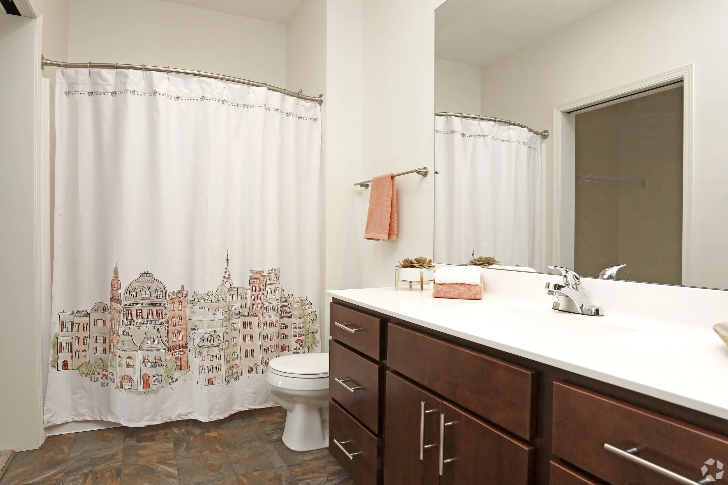 InteriorPhoto (7).jpg