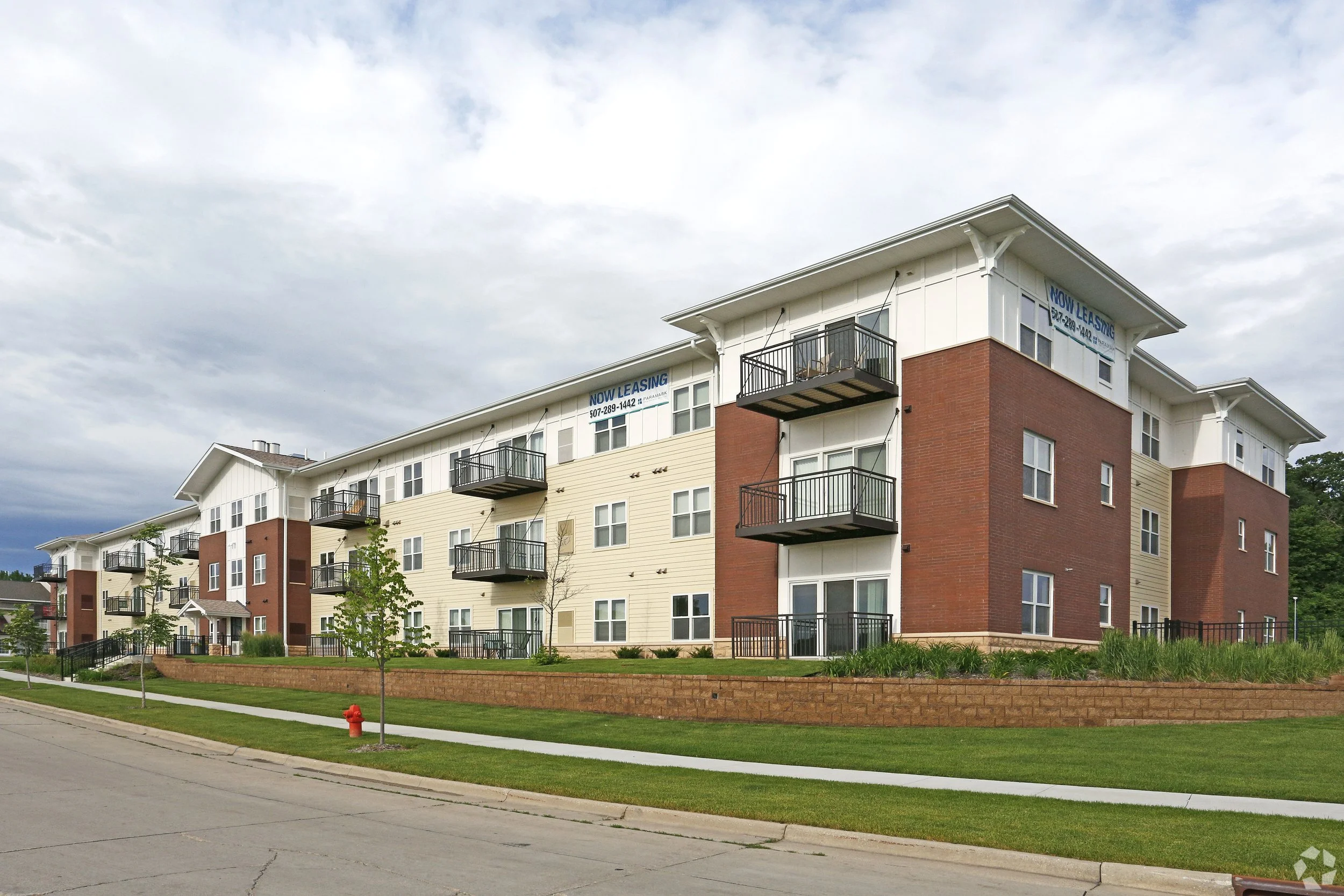 BuildingPhoto (12).jpg