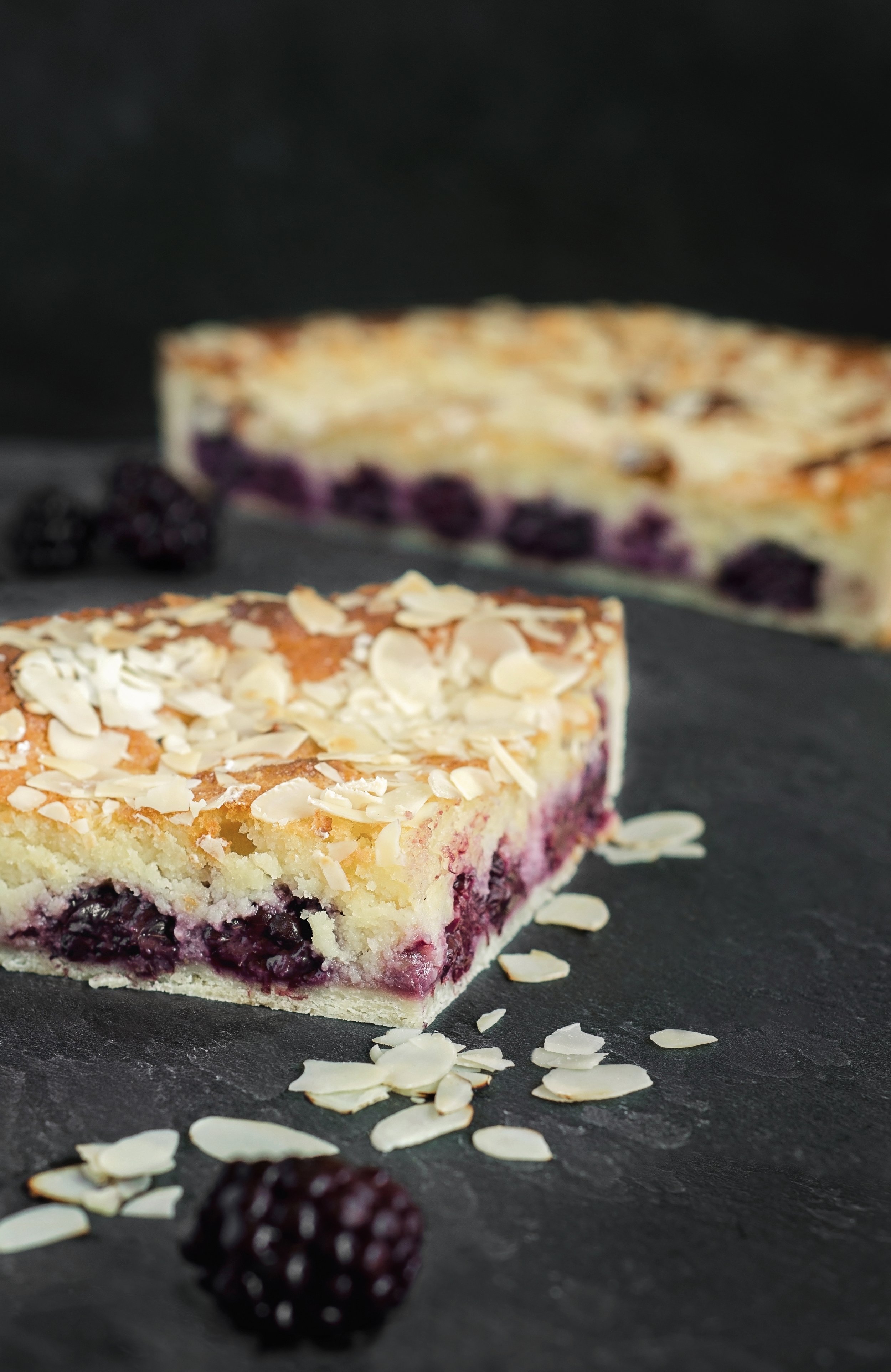 33020 - TARTE AMANDES ET MÛRES _ BLACKBERRY & ALMOND PIE.jpg