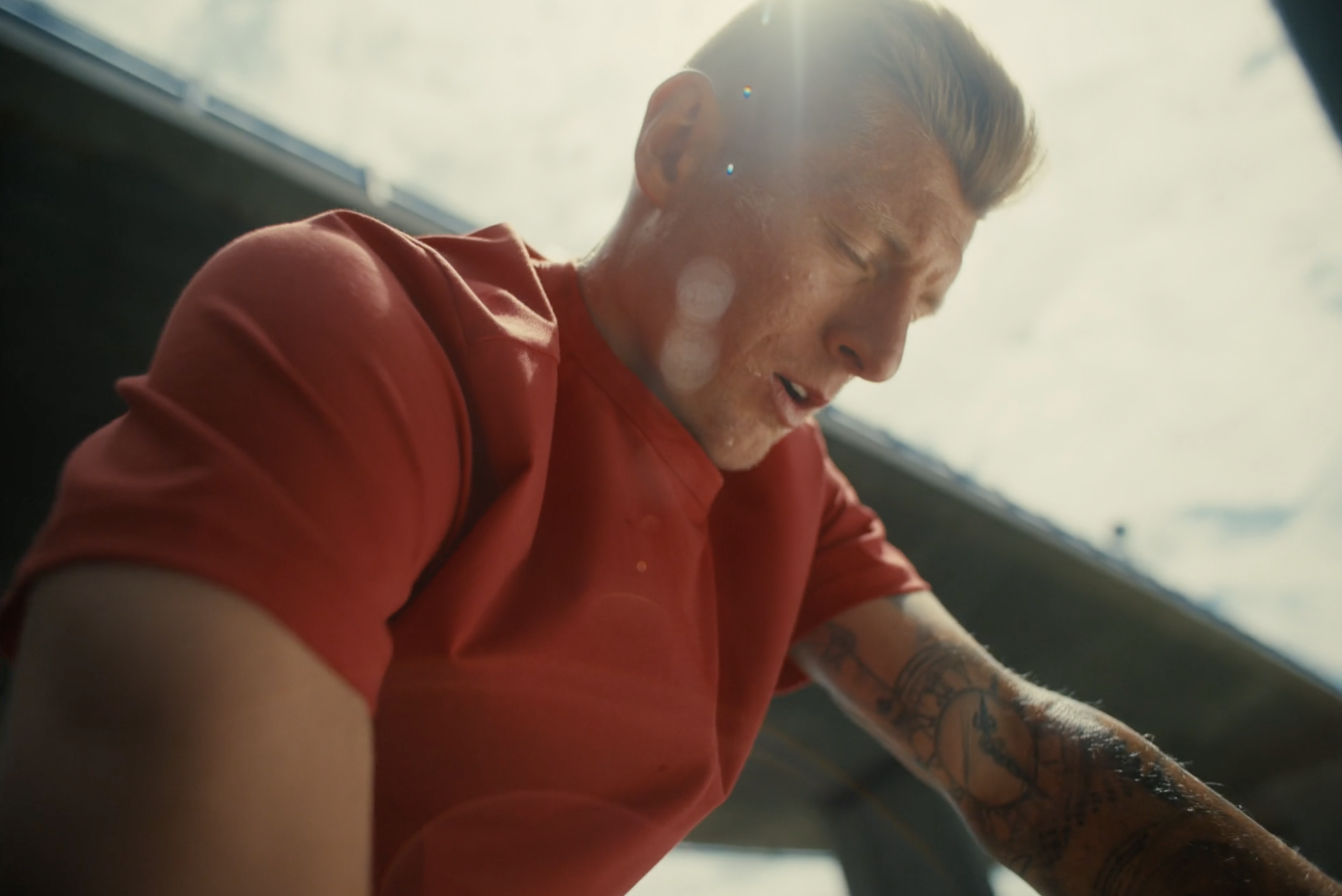 Rexona - Euro's - Toni Kroos & Ferran Torres (DC)