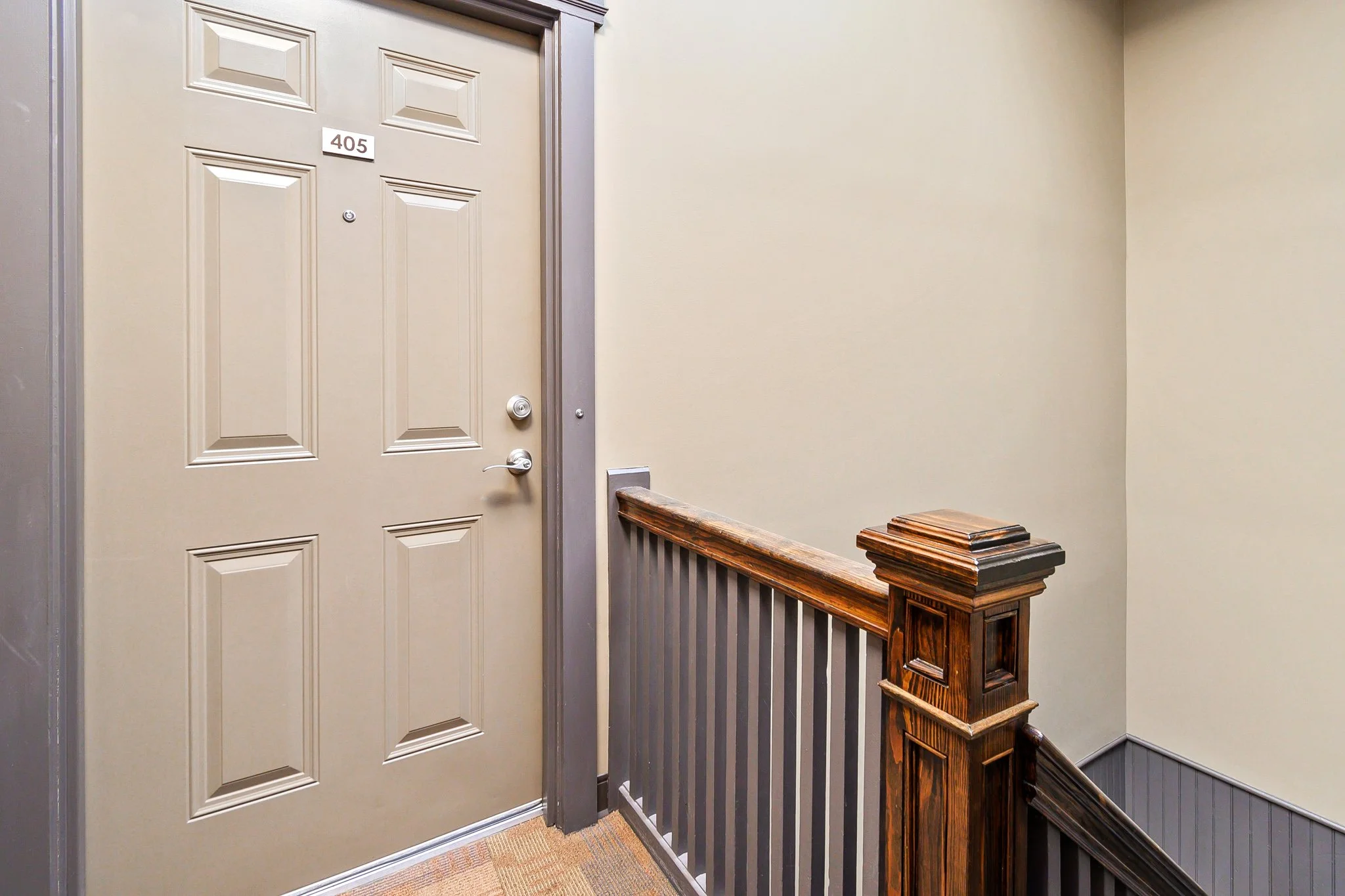 19 Front Door.jpg