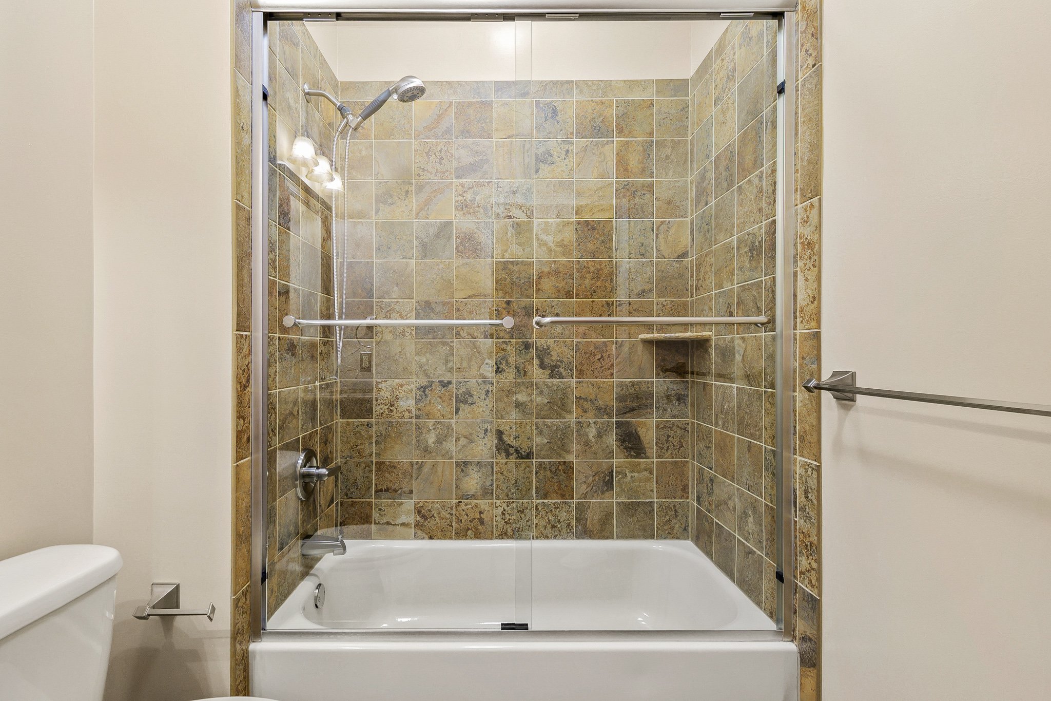 56 Bathroom.jpg