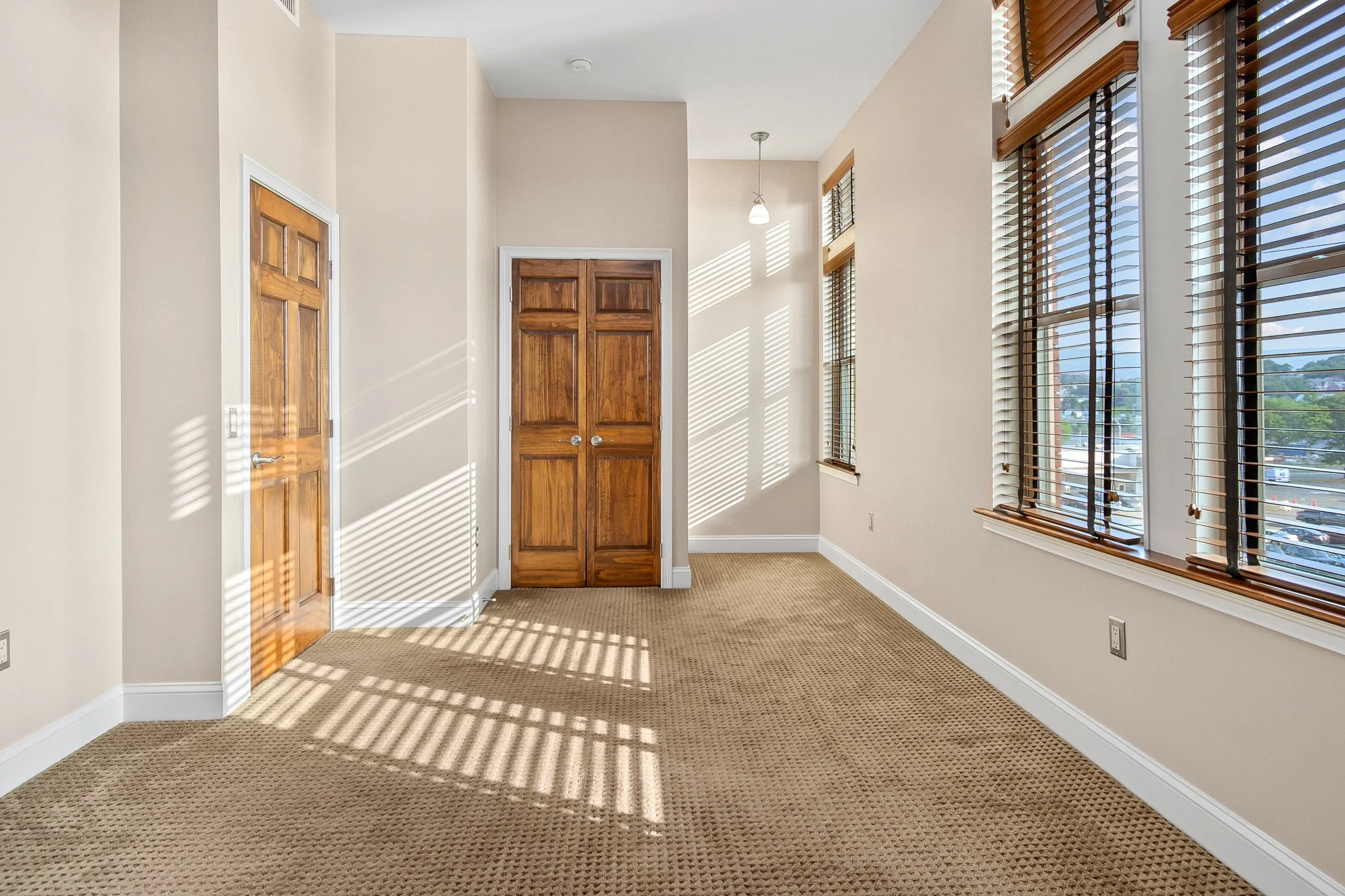 47 Primary Bedroom.jpg