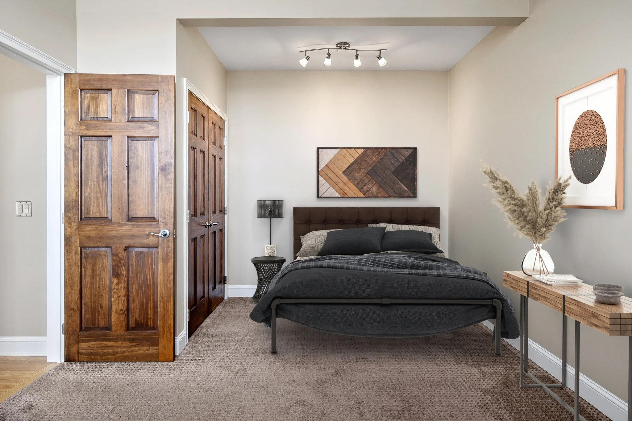 5 Bedroom.jpg