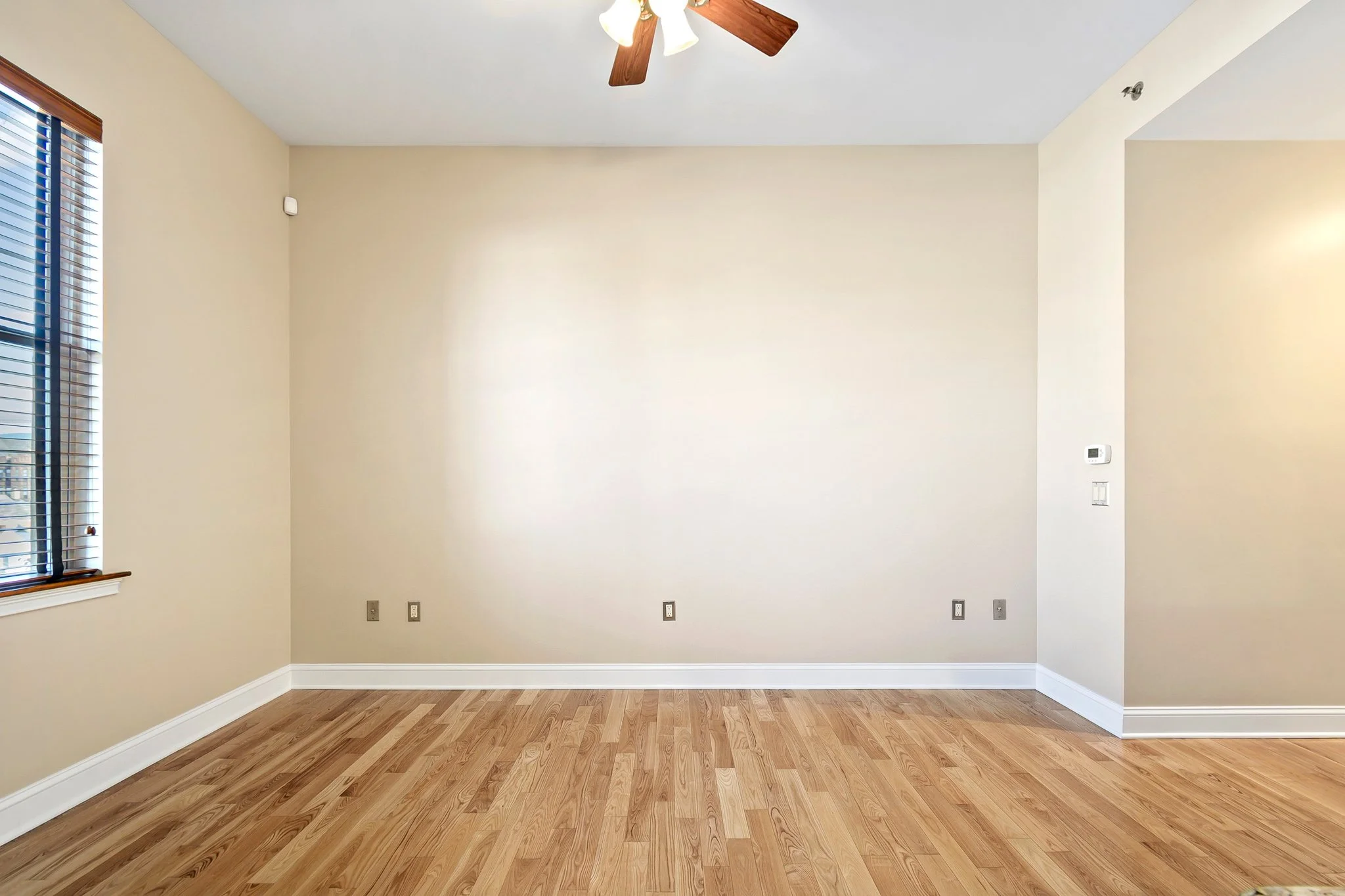 24 Living Room.jpg