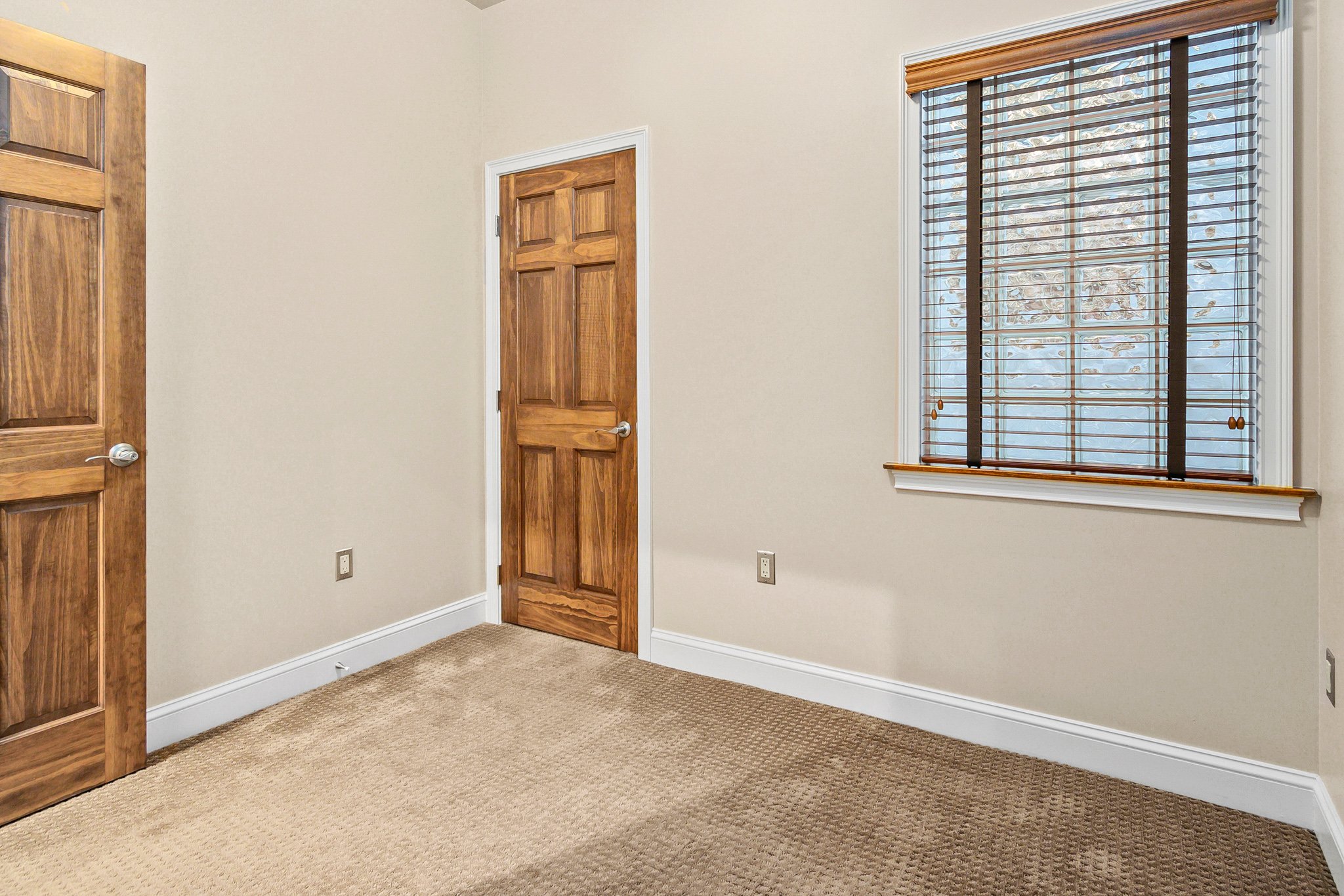 50 Office or Guest Bedroom.jpg