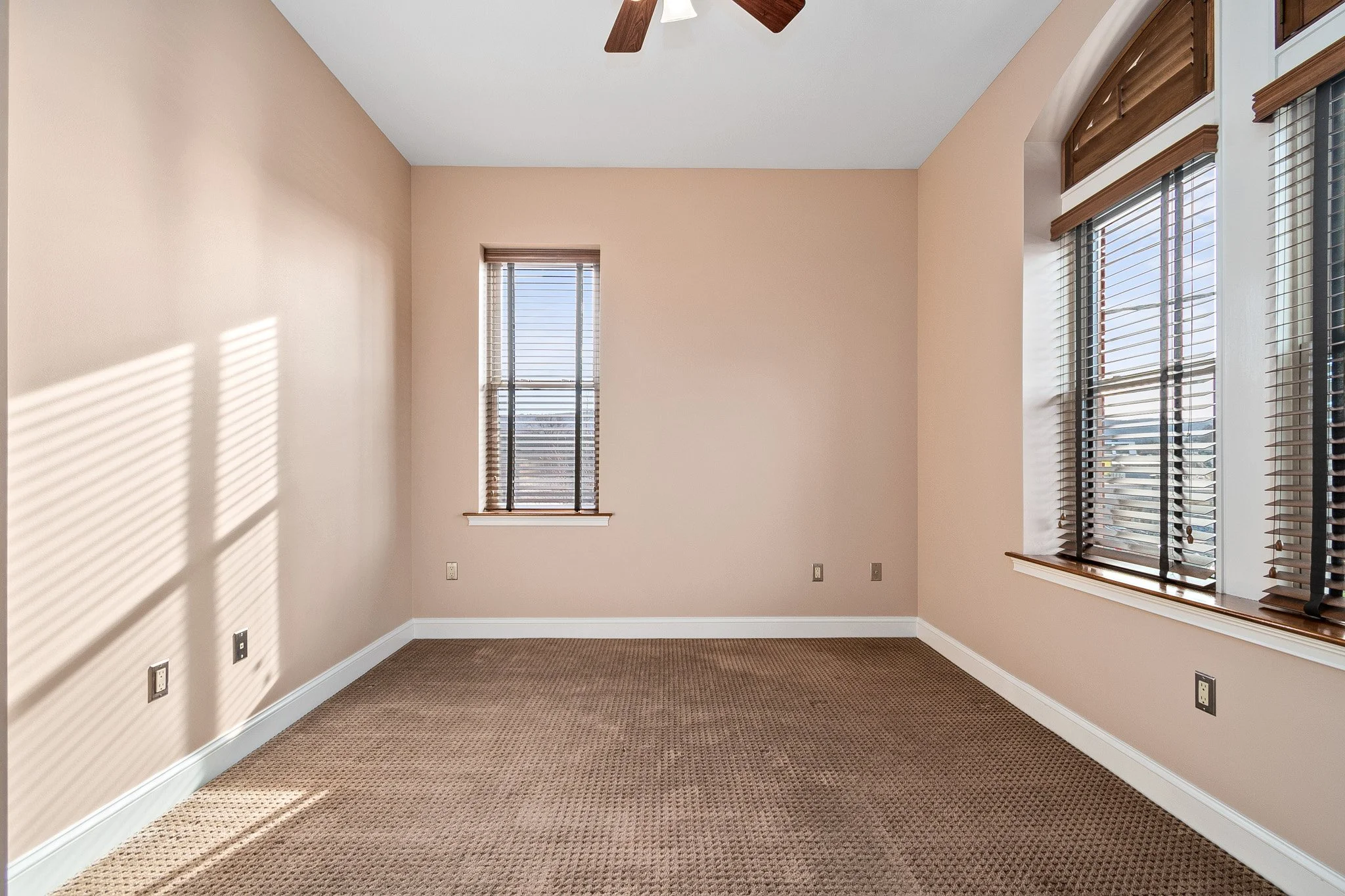 7 Primary Bedroom.jpg