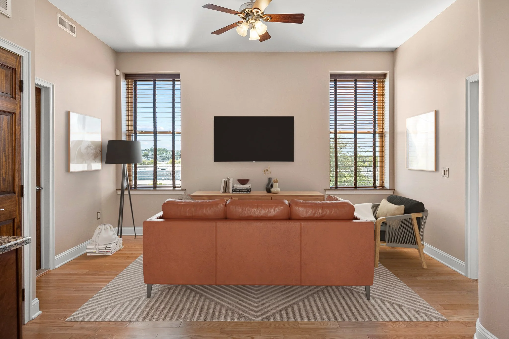 3 Living Room.jpg