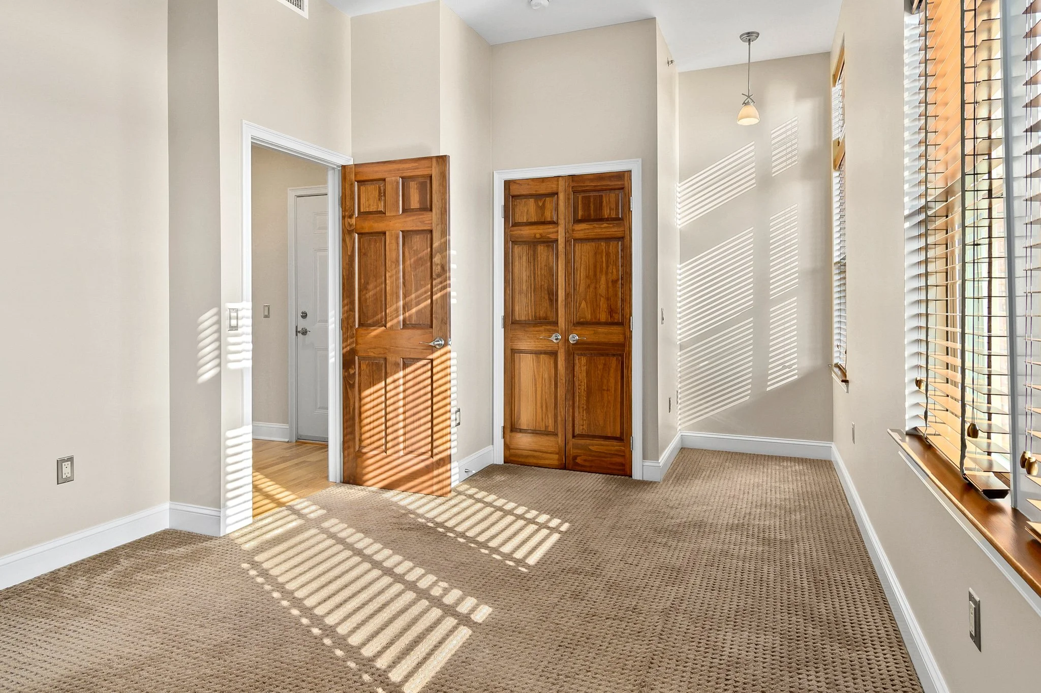 46 Primary Bedroom.jpg