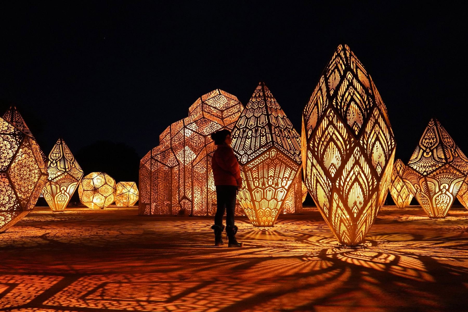DIMENSIONS Opens at Sensorio