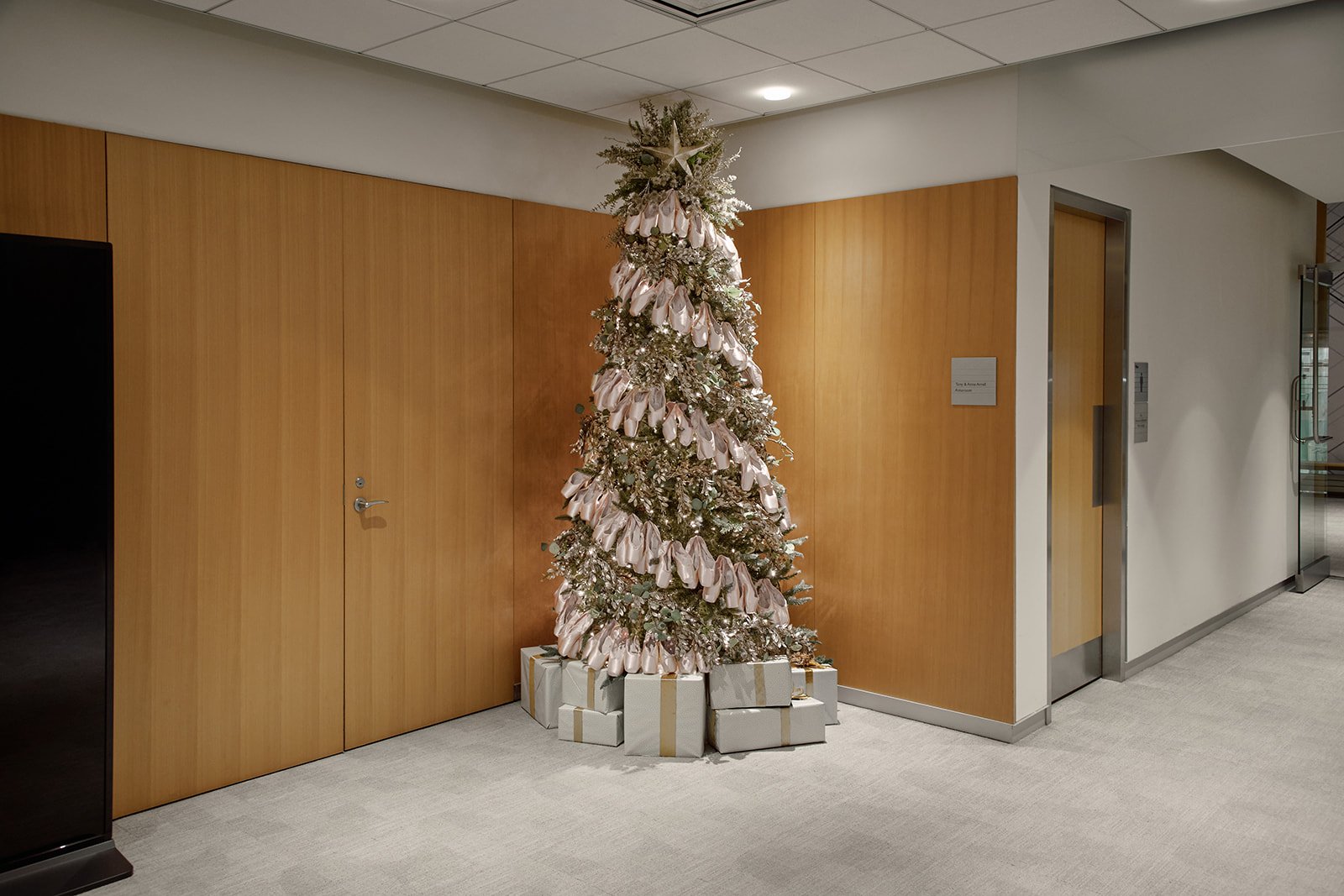 Carlos_Xmas_Tree_2025-14.jpg