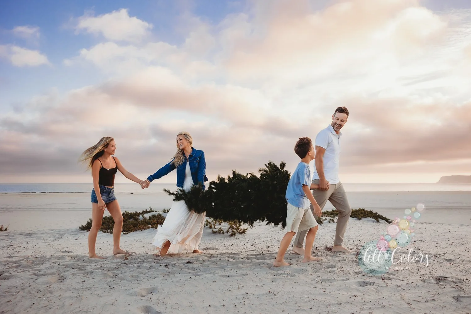 2026 Christmas Mini Sessions in San Diego | Five Holiday Photography Experiences with All Colors Photography