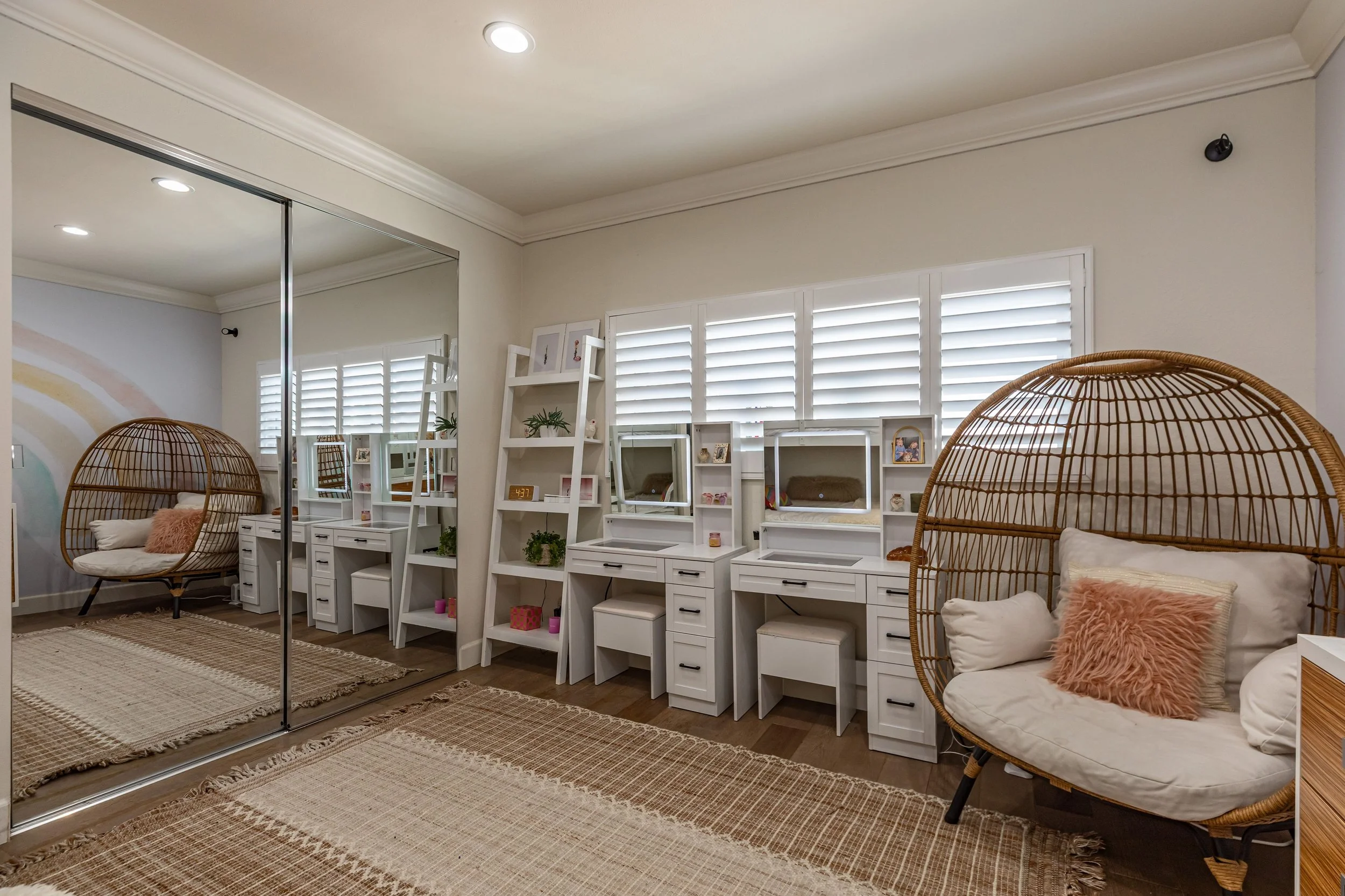 12 - 3240ShelbyDrive070.jpg