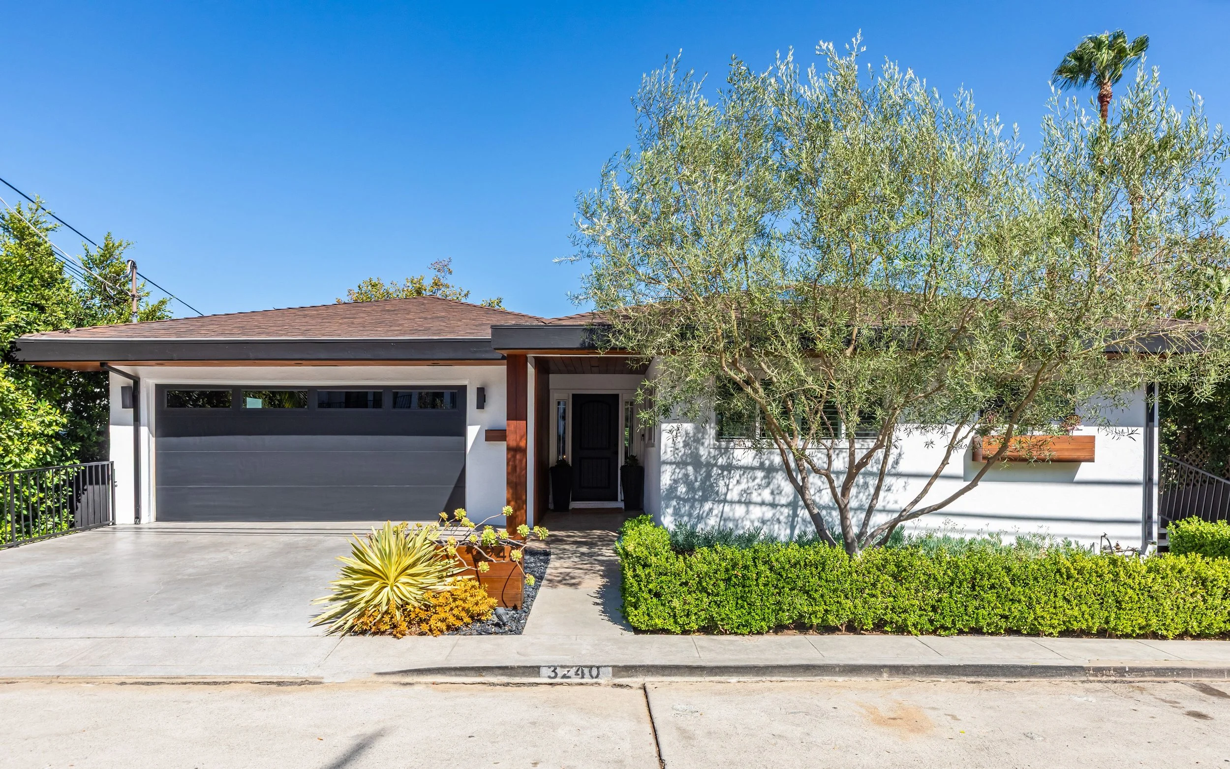 3240ShelbyDrive009_PS.jpg