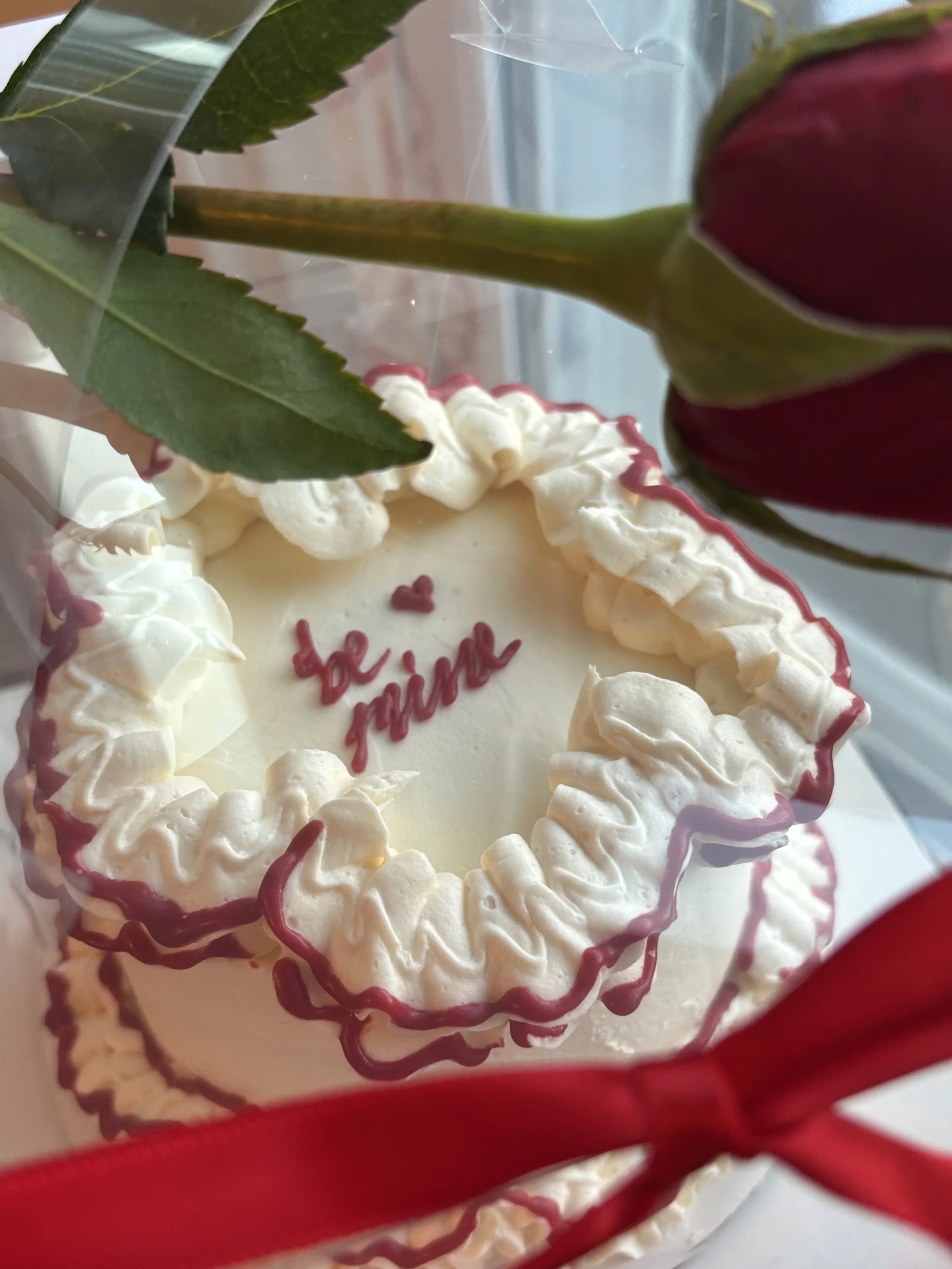 Valentines Day - Be Mine Ruffle Cake and Rose Package