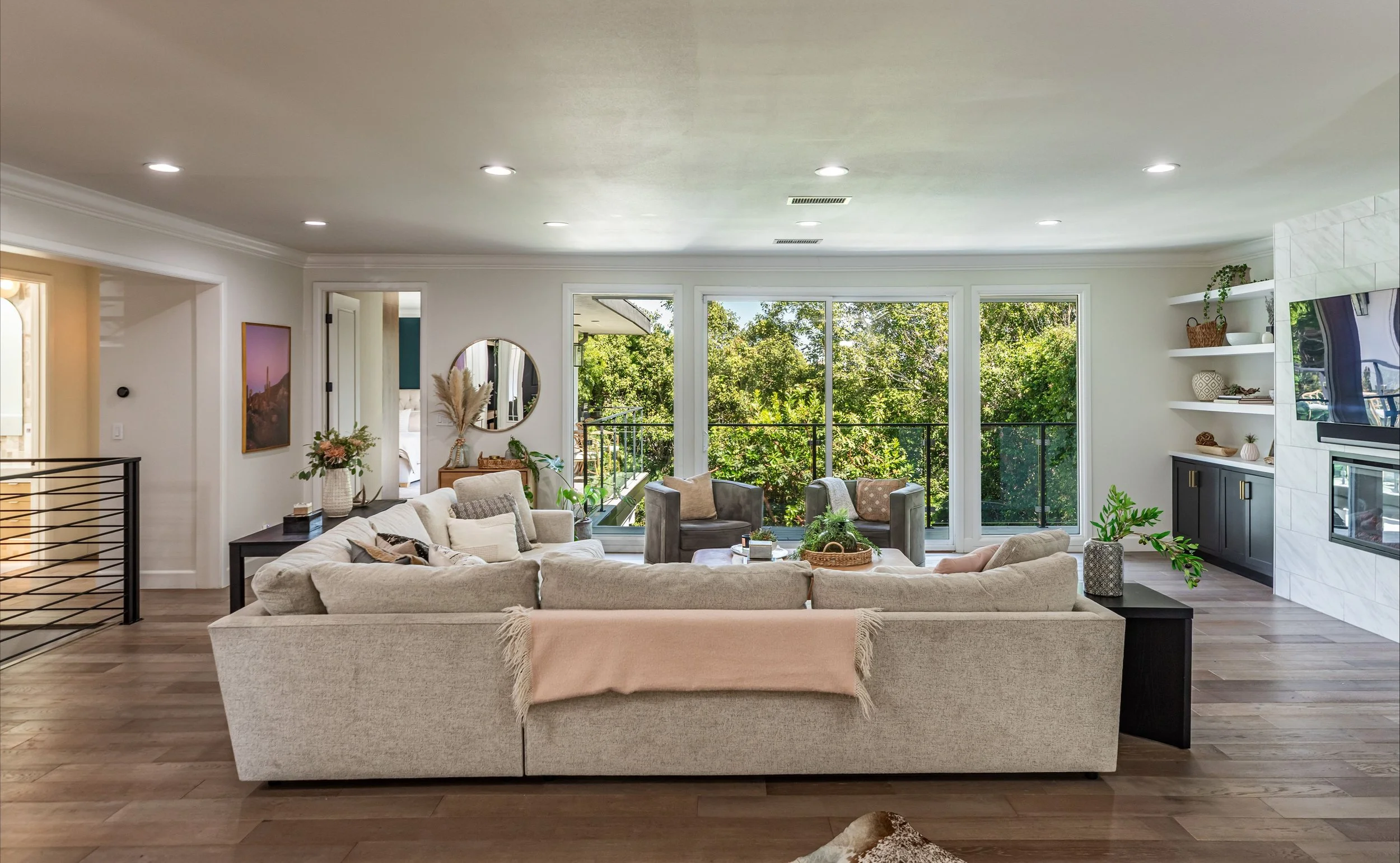 3 -3240ShelbyDrive013.jpg