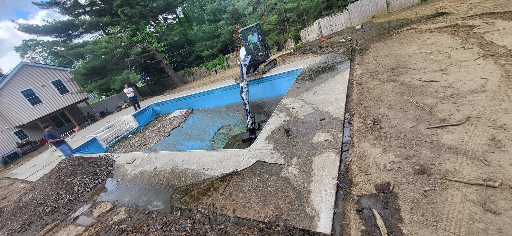 RENOVATION OF AN INGROUND POOL