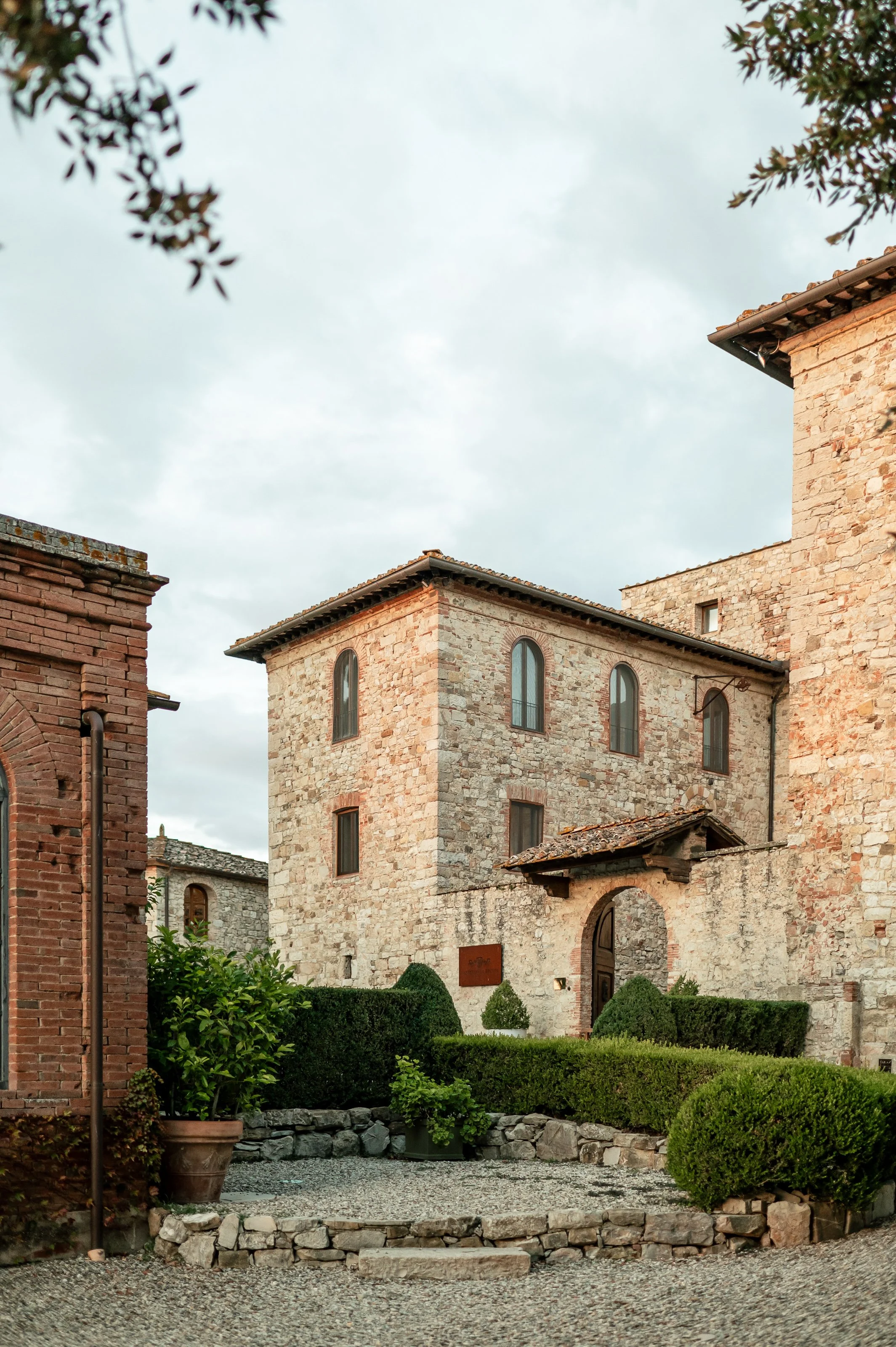 tuscany-wedding-lisa-poggi - 057.jpg