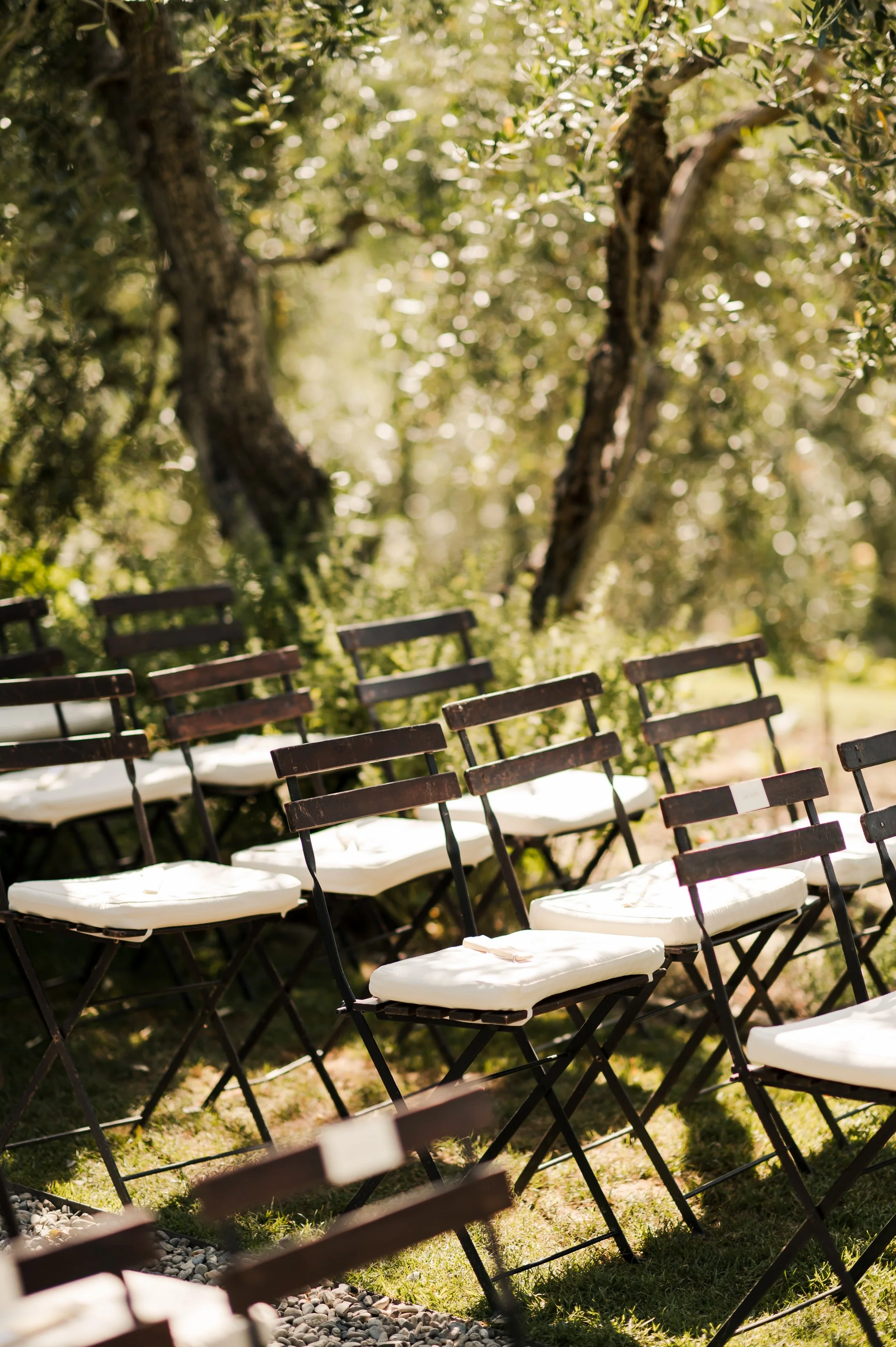 castello-di-vicarello-tuscany-italy-wedding-lisa-poggi - 009.jpg