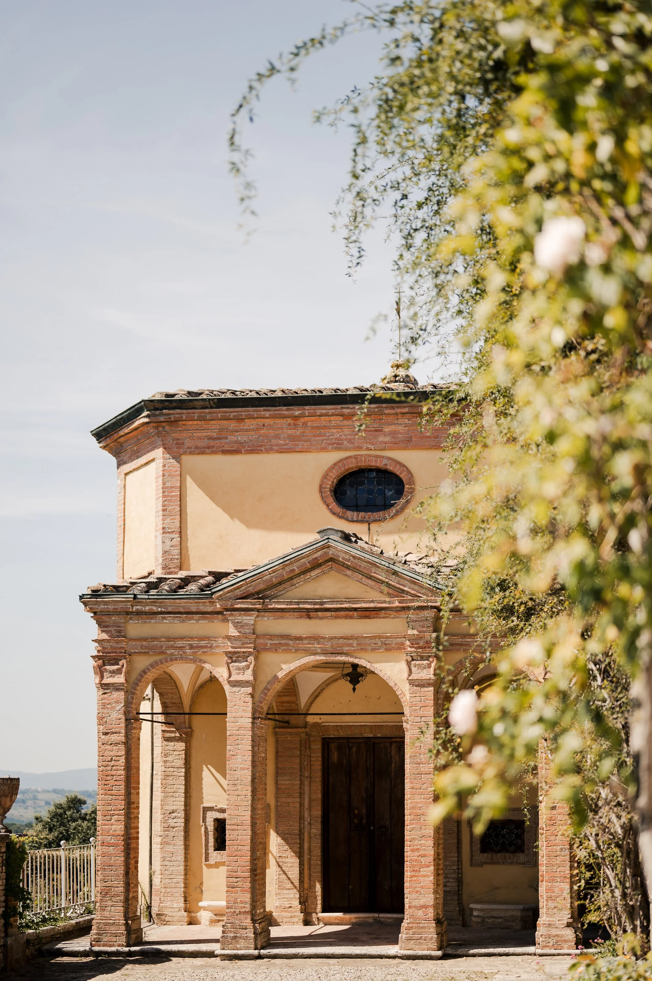 villa-catignano-tuscany-wedding-lisa-poggi - 049.jpg