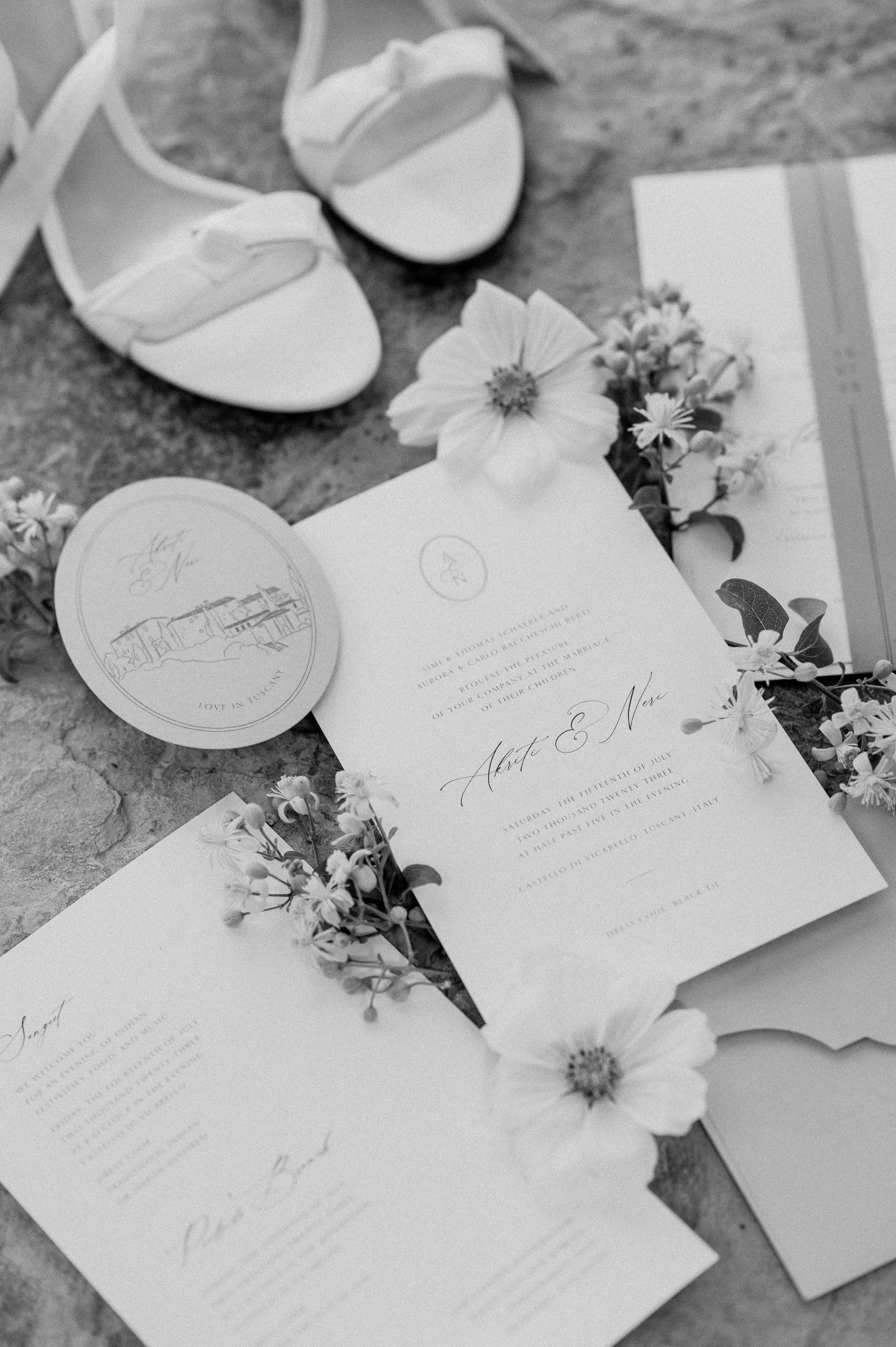 castello-di-vicarello-tuscany-italy-wedding-lisa-poggi - 001.jpg