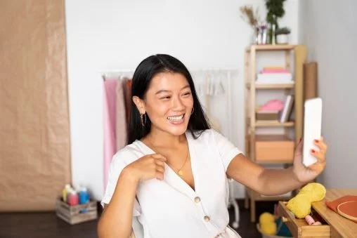 How Top Performers Rebrand Themselves to Pivot Careers