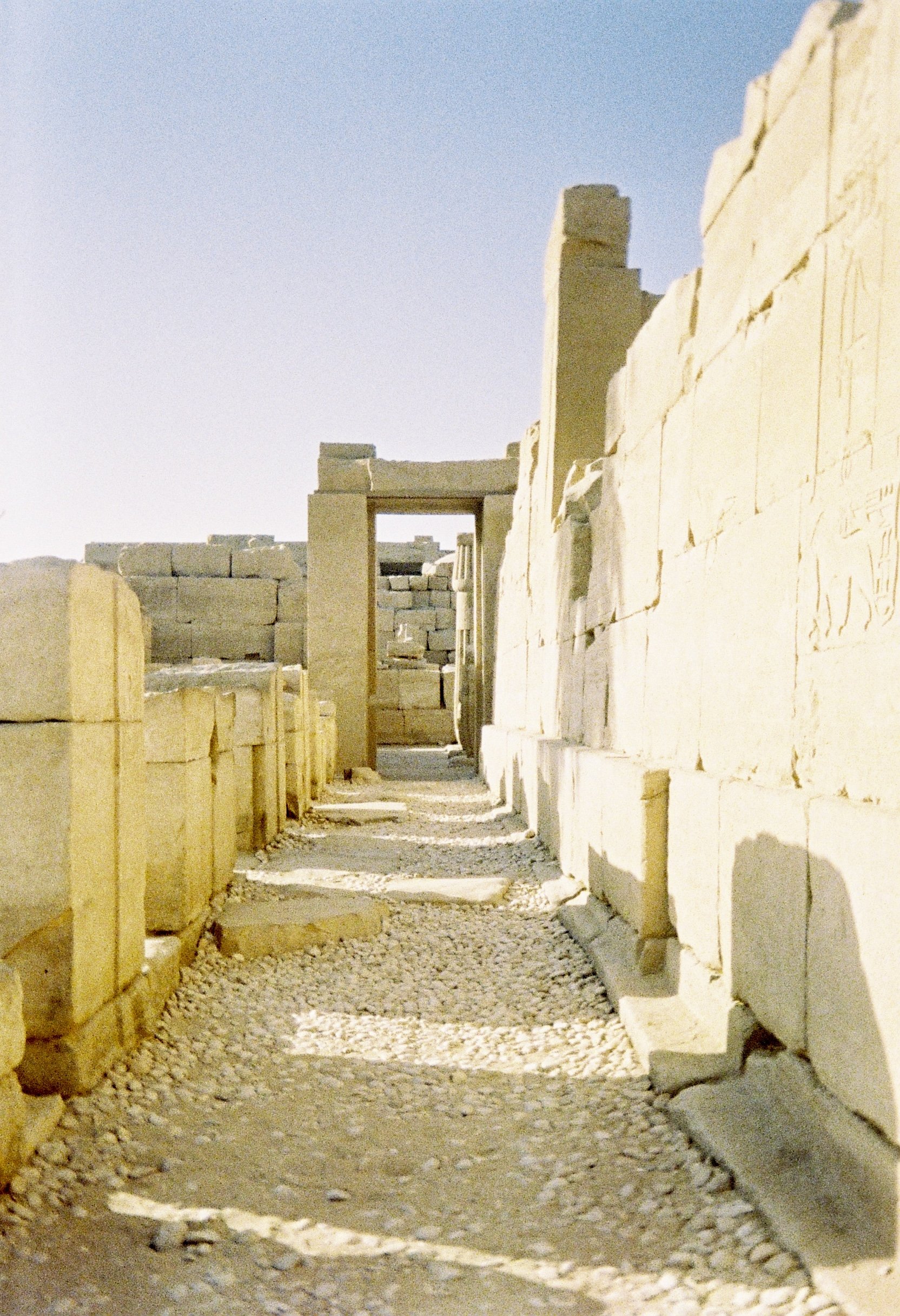 a001410-r1-34-32.jpeg