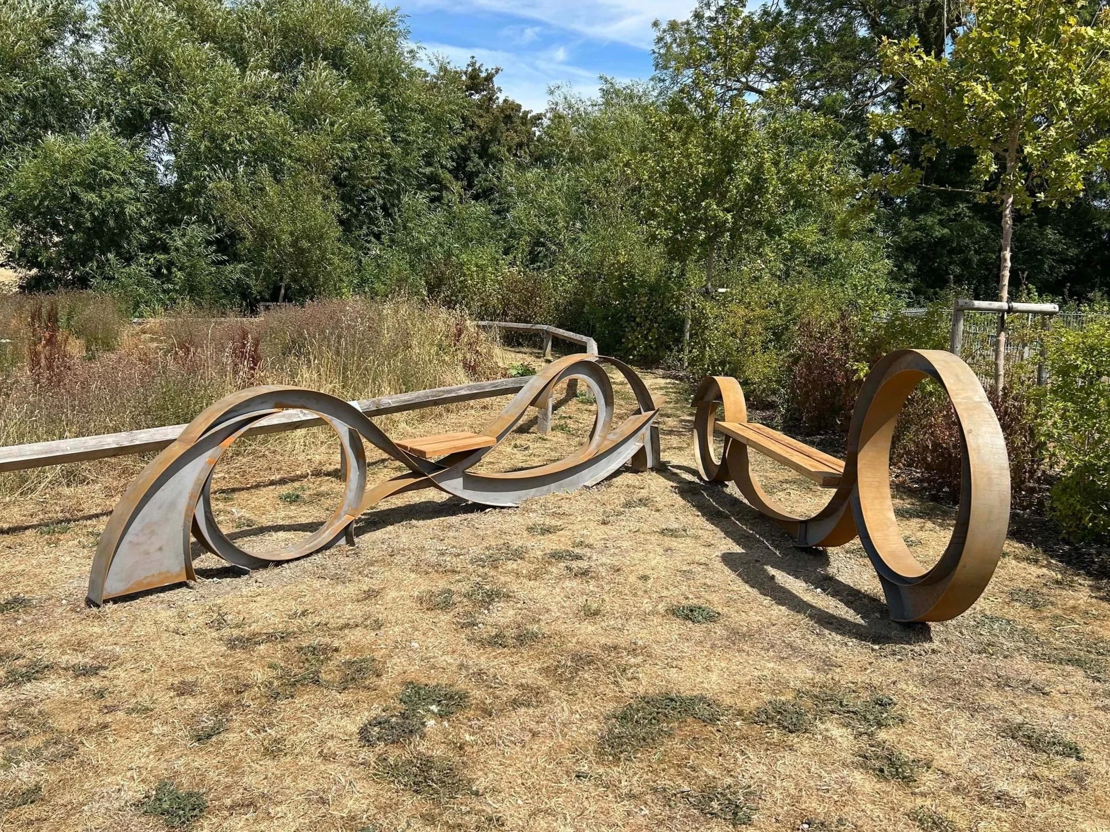 An image of an iron sculpture in Chinnor. 