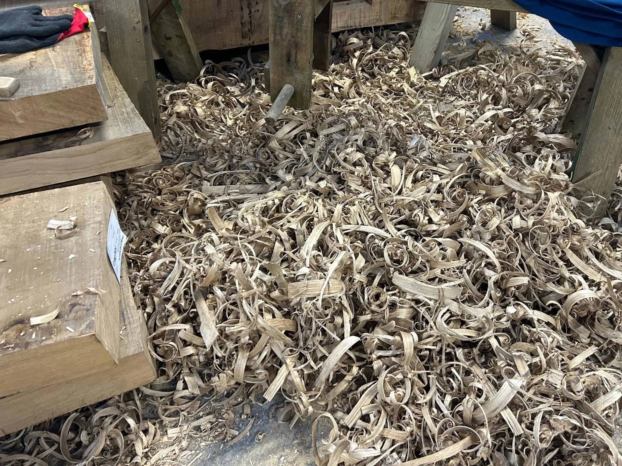 An image of oak shavings for Chinnor sculpture 