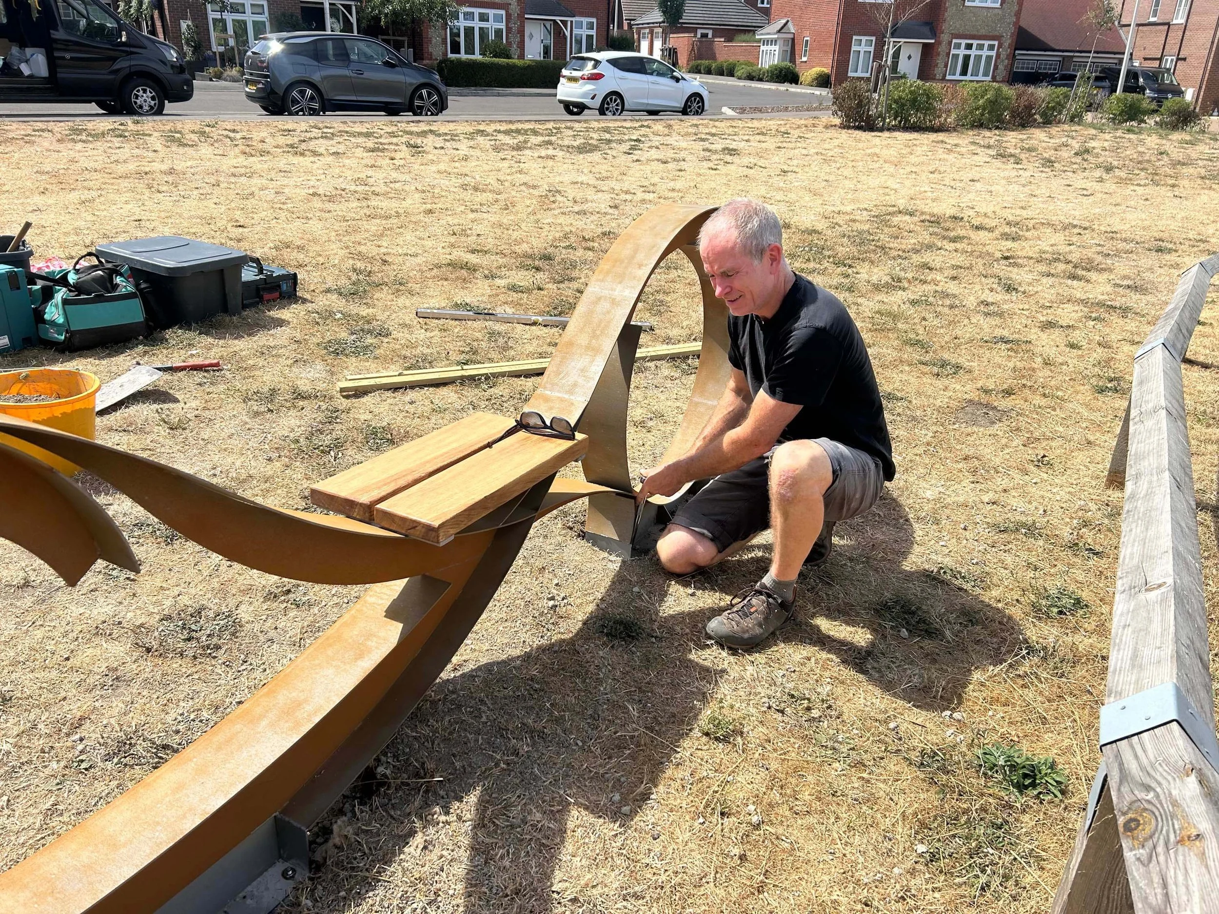 An image of an iron sculpture in Chinnor. 