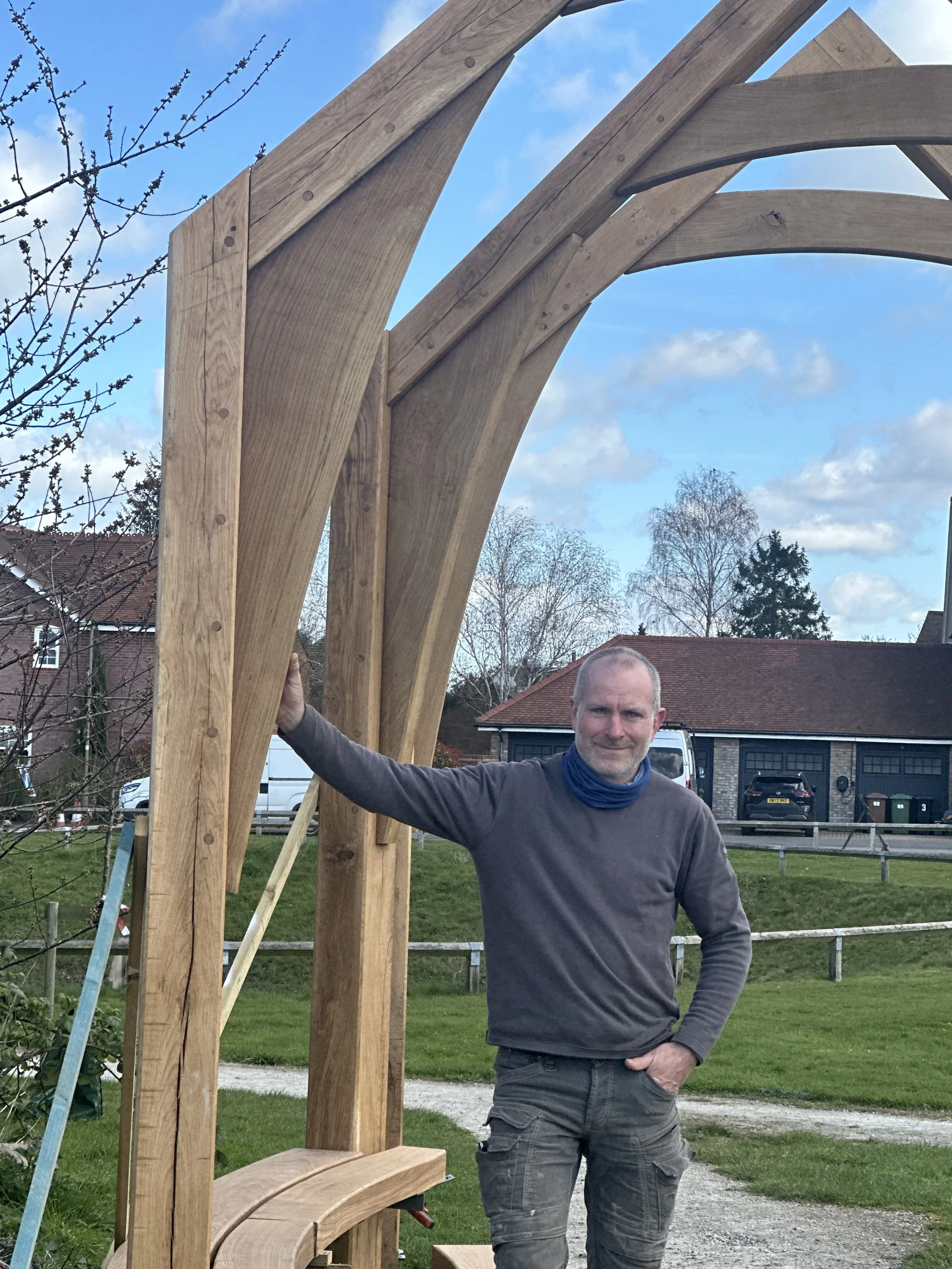 An image of an oak sculpture