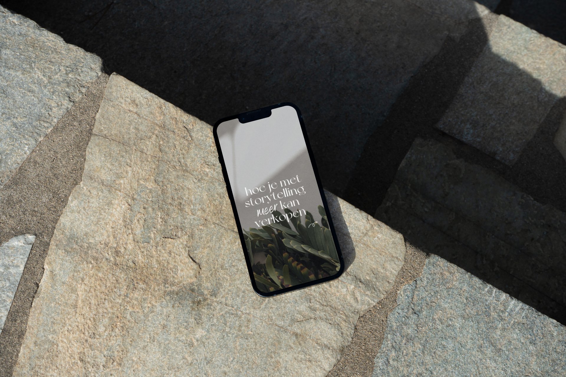 dousa phone mockup.jpg