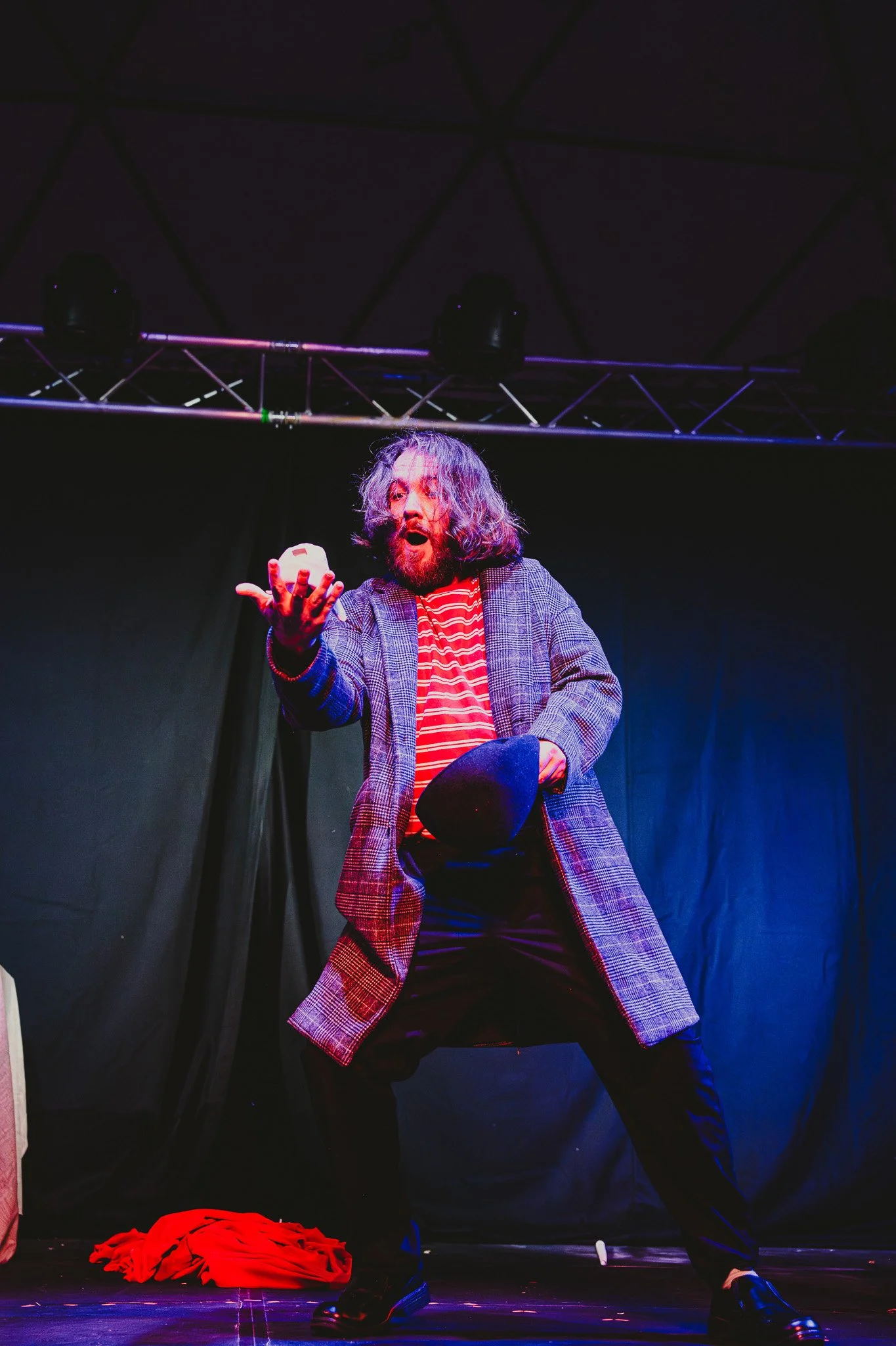 MURDERTHEMAGICSHOWADLFRINGE26LillianRunge(@lilpocketdreams)-2.jpg